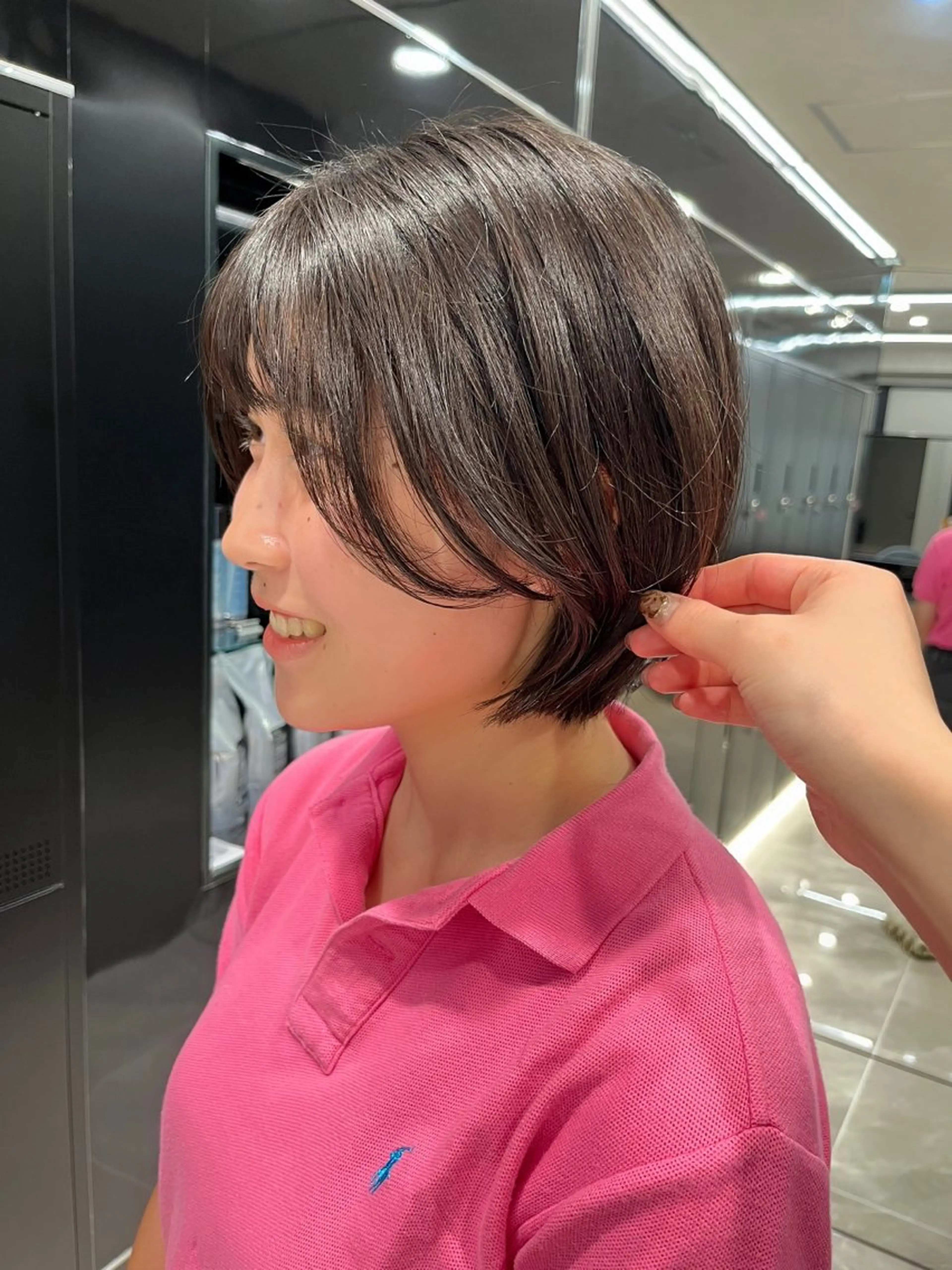 ショート ウスイマイコ カット/ケアカラーのヘアスタイル