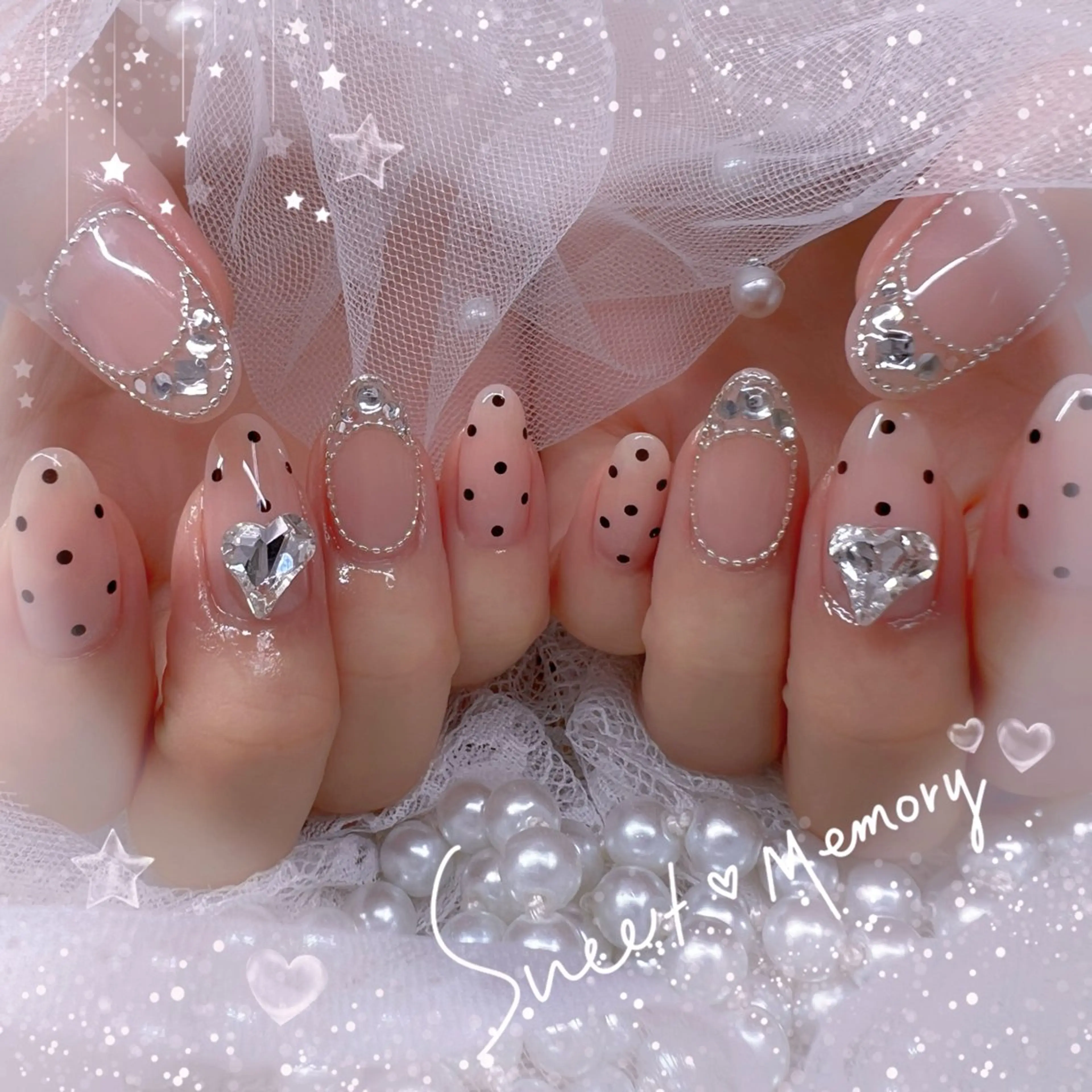ネイル チークネイル フレンチネイル ガーリー ガラスフレンチ グラデーション ハンドネイル ハンドケア Chill Nailsalonのネイルデザイン