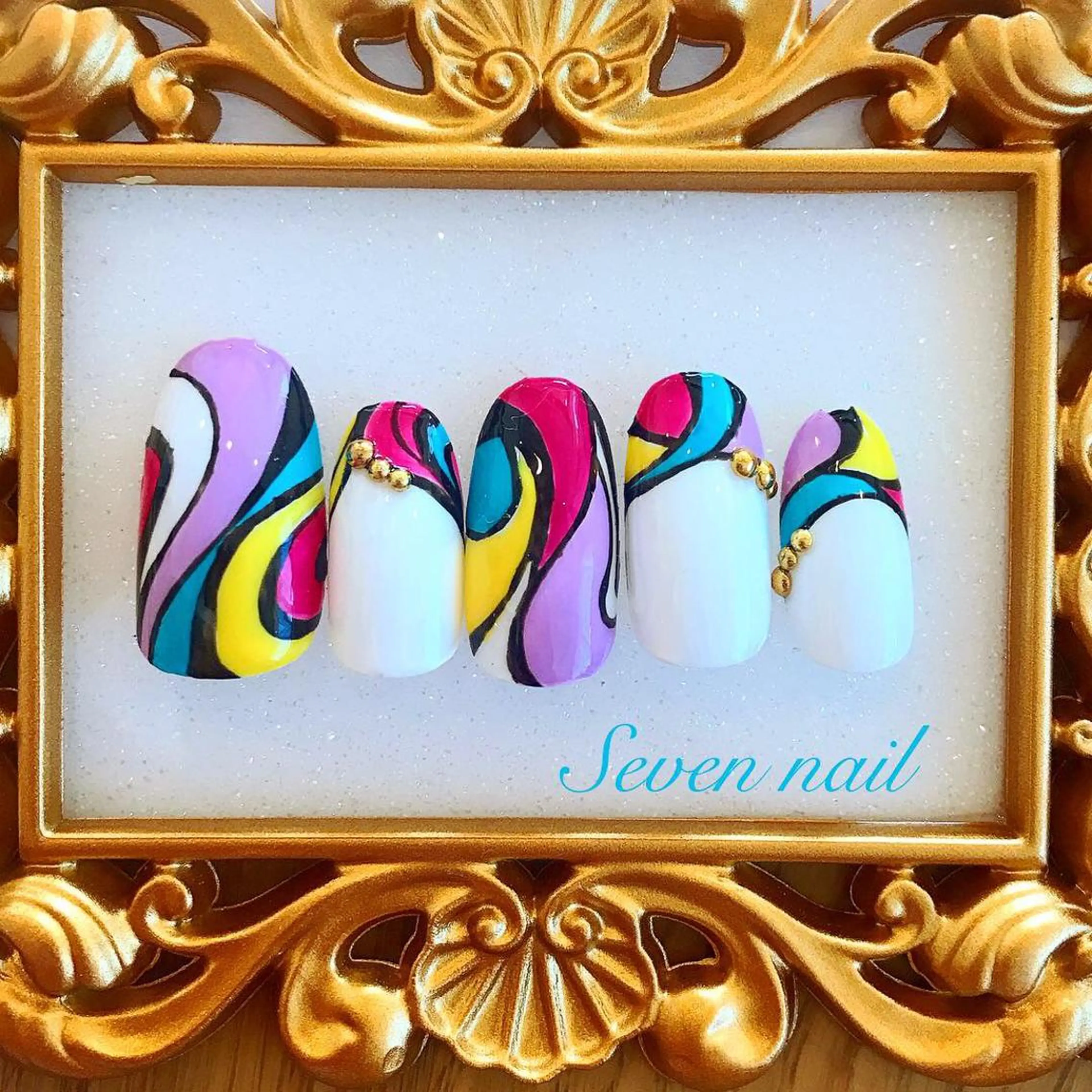 ネイル 名倉 なな子のネイルデザイン