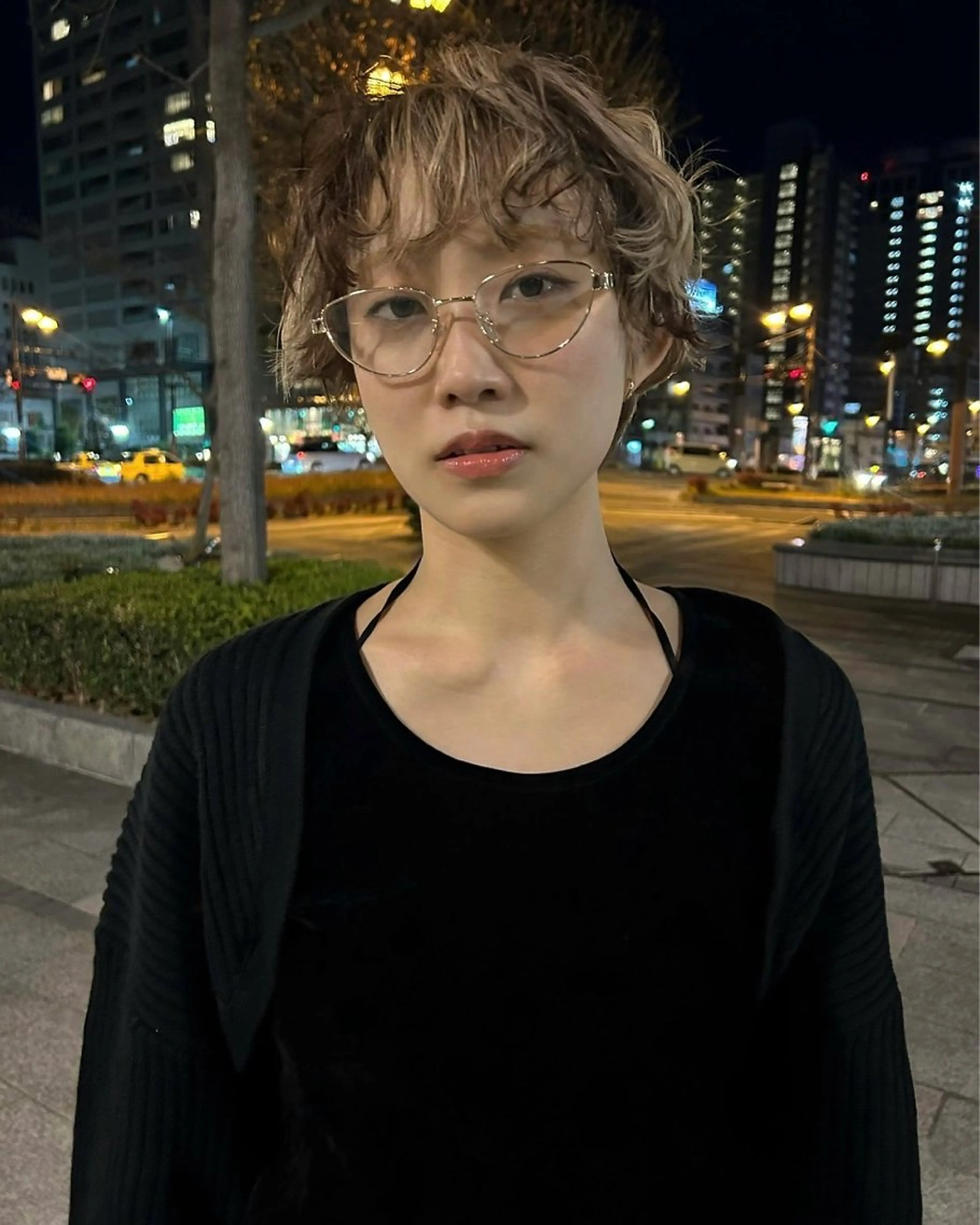 ショート お団子ヘア ミストバング ボブ ハイライト 姫カット ボブ/ハイトーン/ 岡山駅/別曽遥也のヘアスタイル