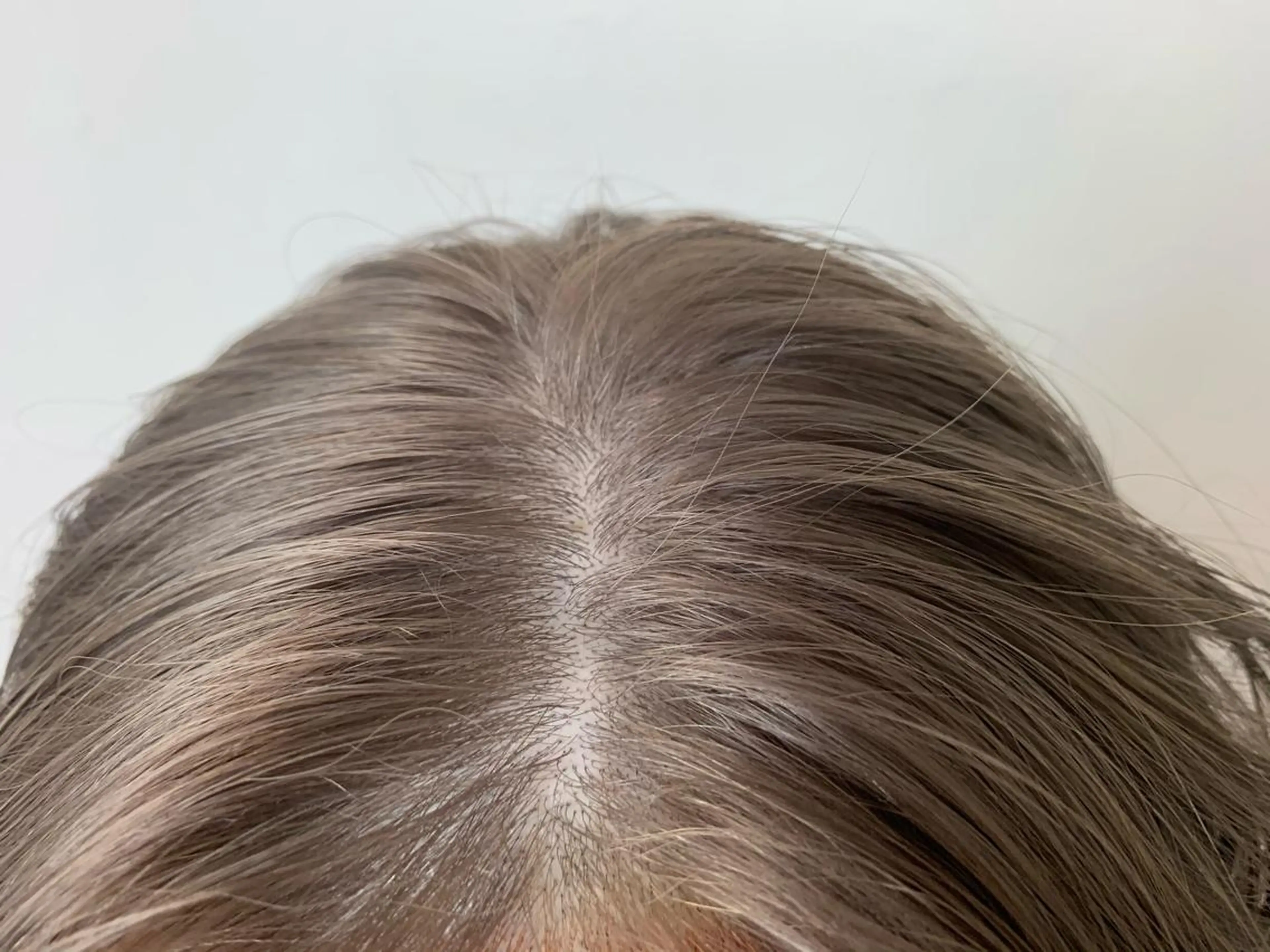 ショート カラー   AYARIのヘアスタイル