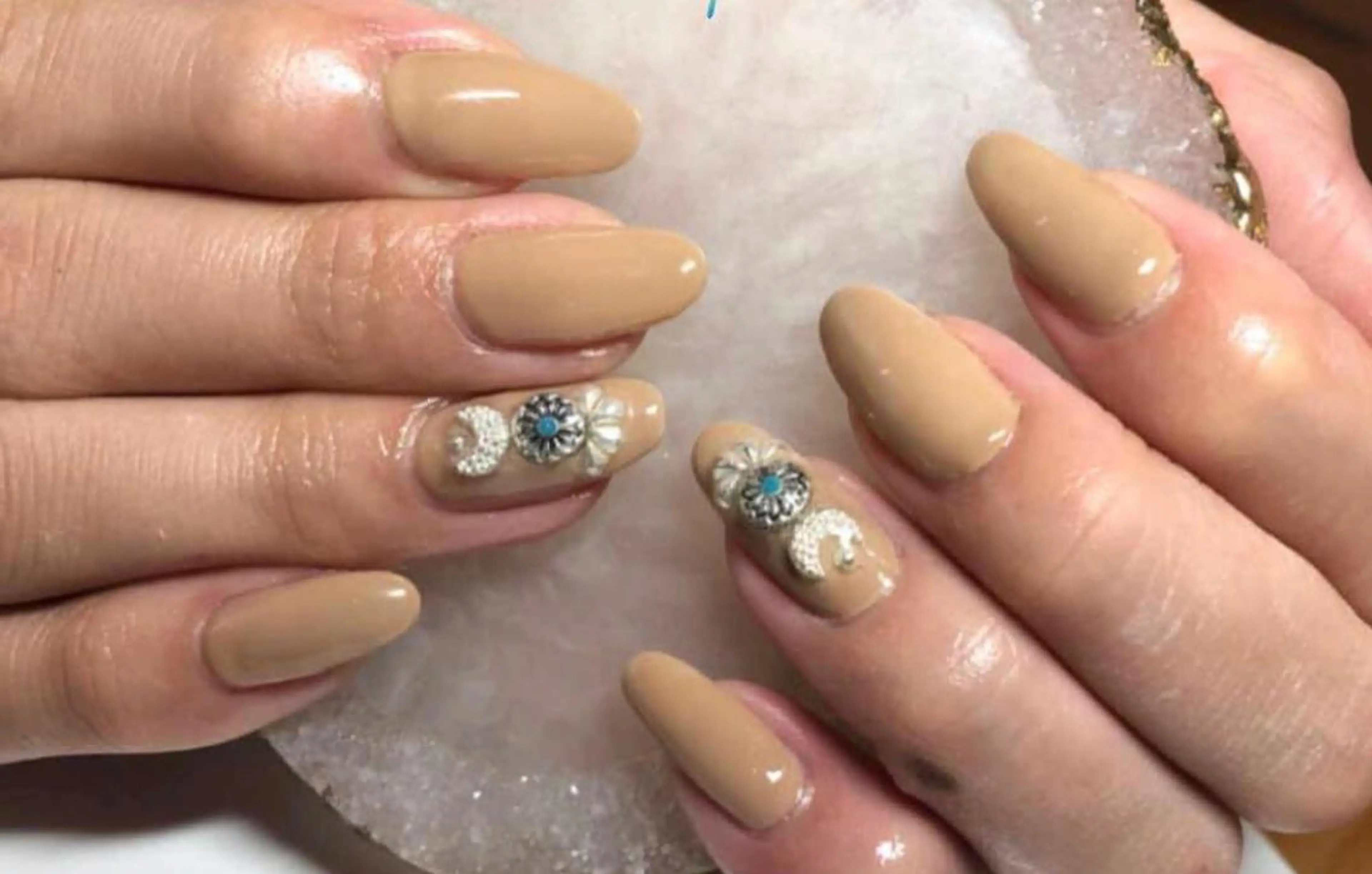ネイル LAVISH nail salonのネイルデザイン