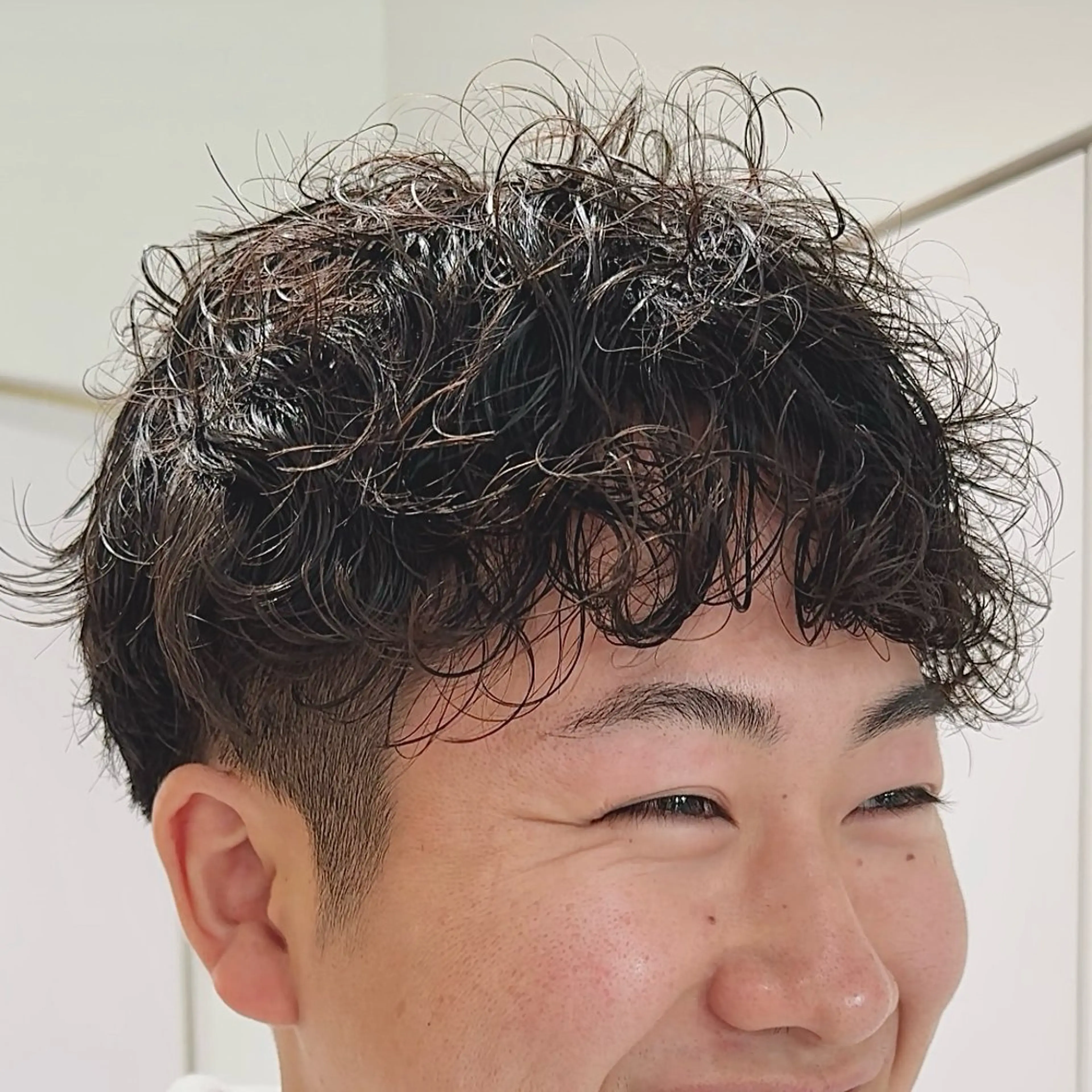 メンズカット＋パーマ＋眉スタイリング(眉Wax)の写真