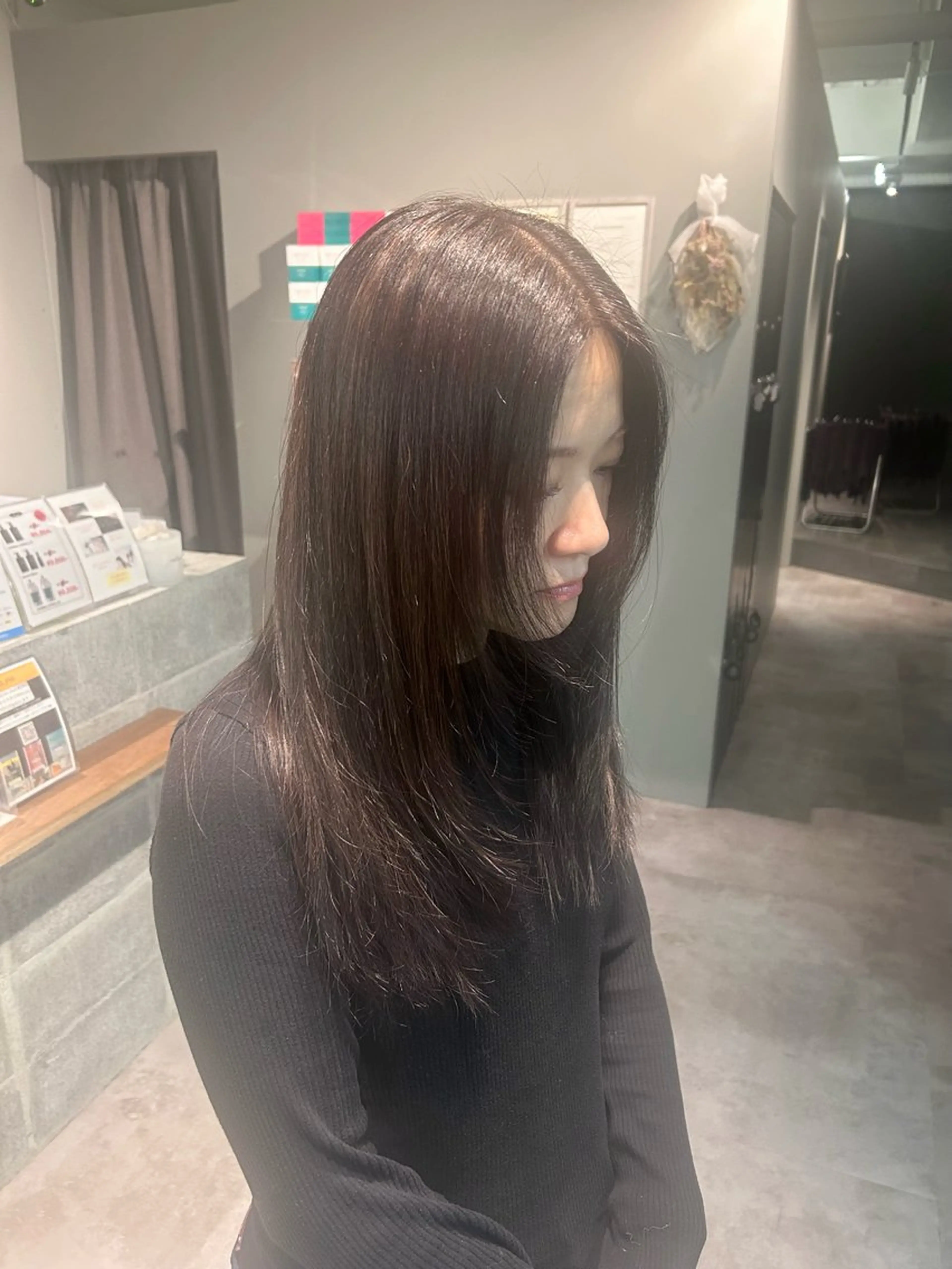 ロング カラー ブラウンカラー やの ゆきなのヘアスタイル