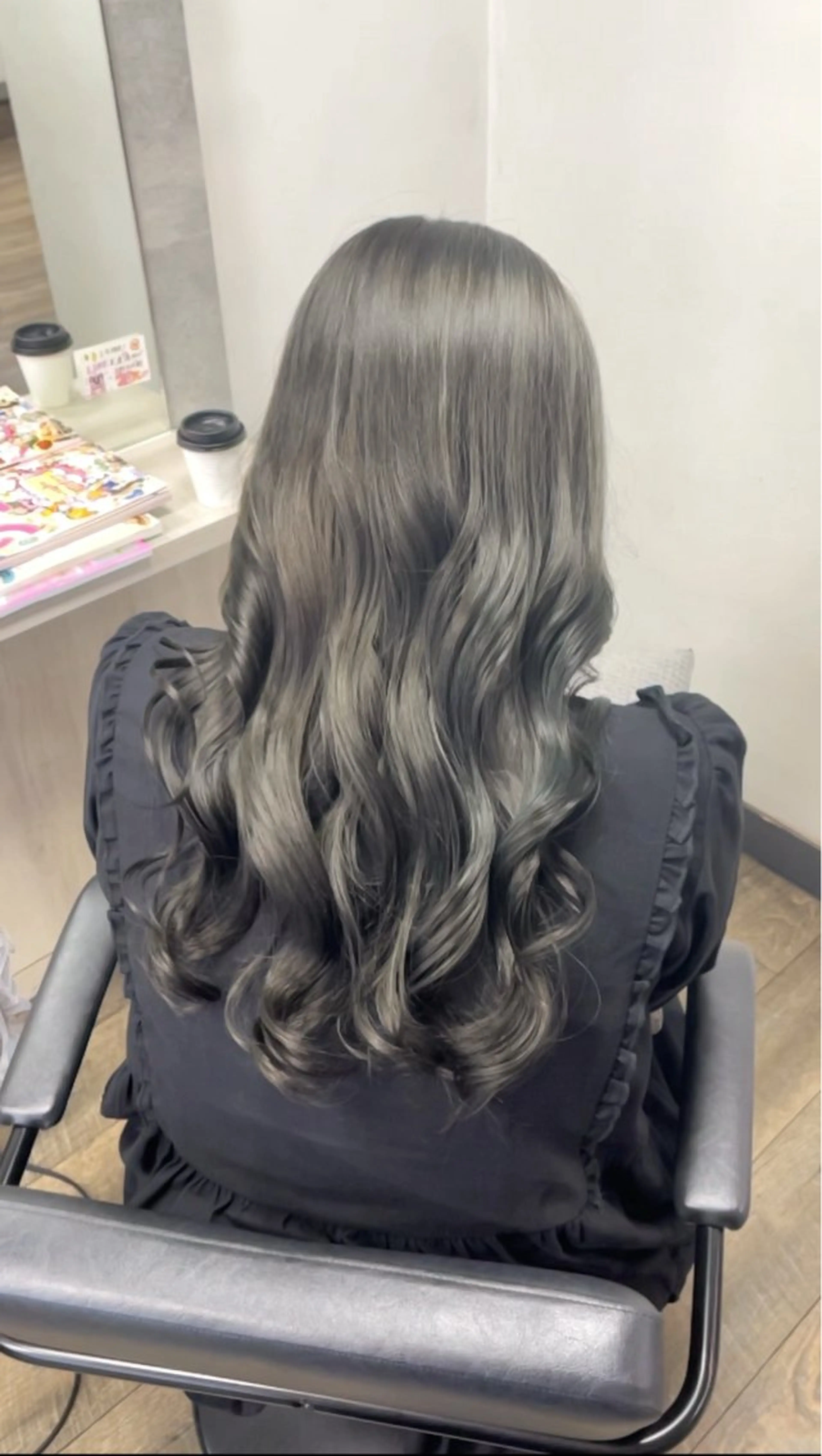 ロング カラー 透明感カラー グレージュ トリートメント 愛　莉/大阪美容室 /ケア・艶カラーのヘアスタイル