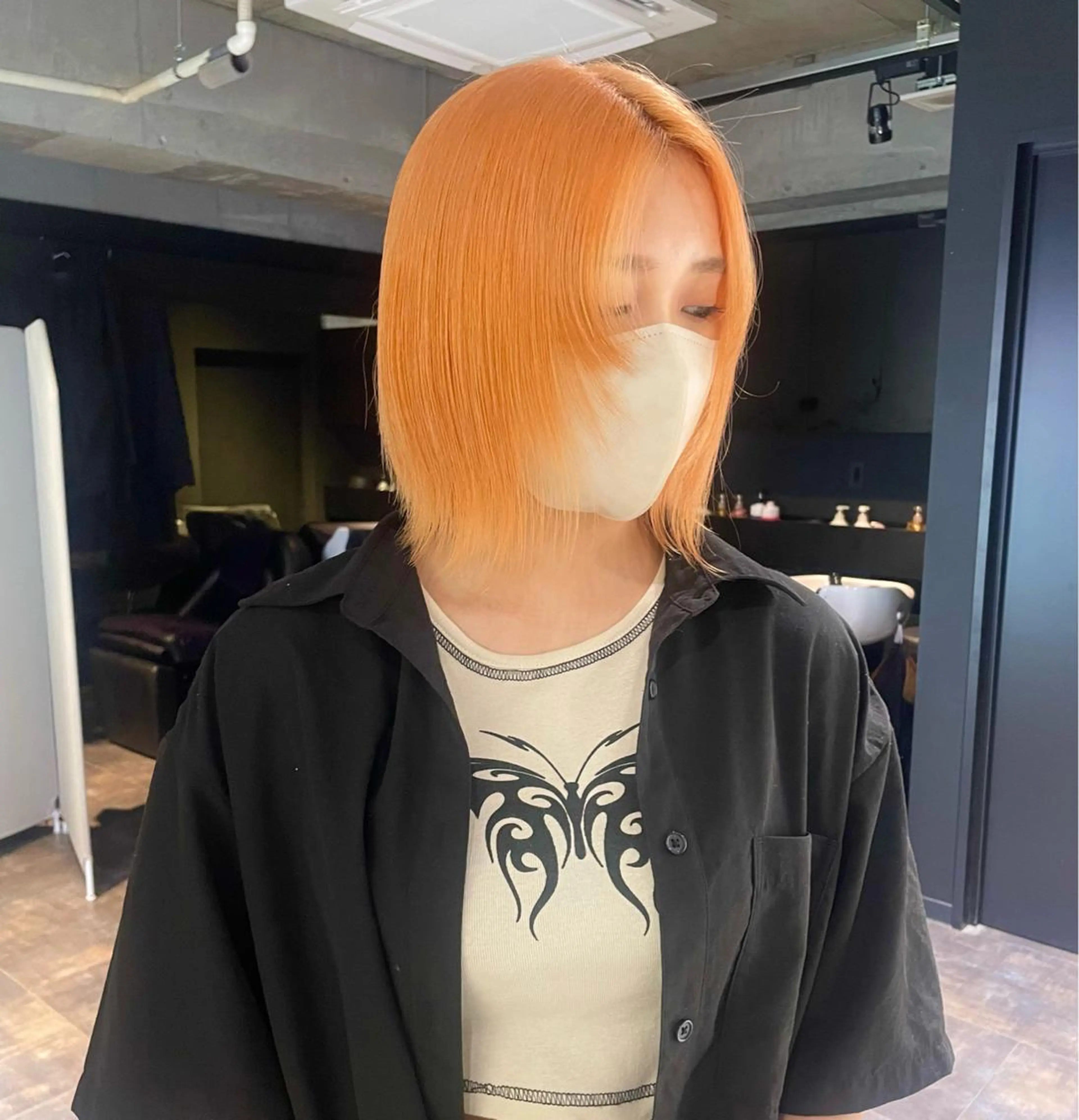 カット+ハイブリーチ(ケアブリーチ)＋カラーの写真