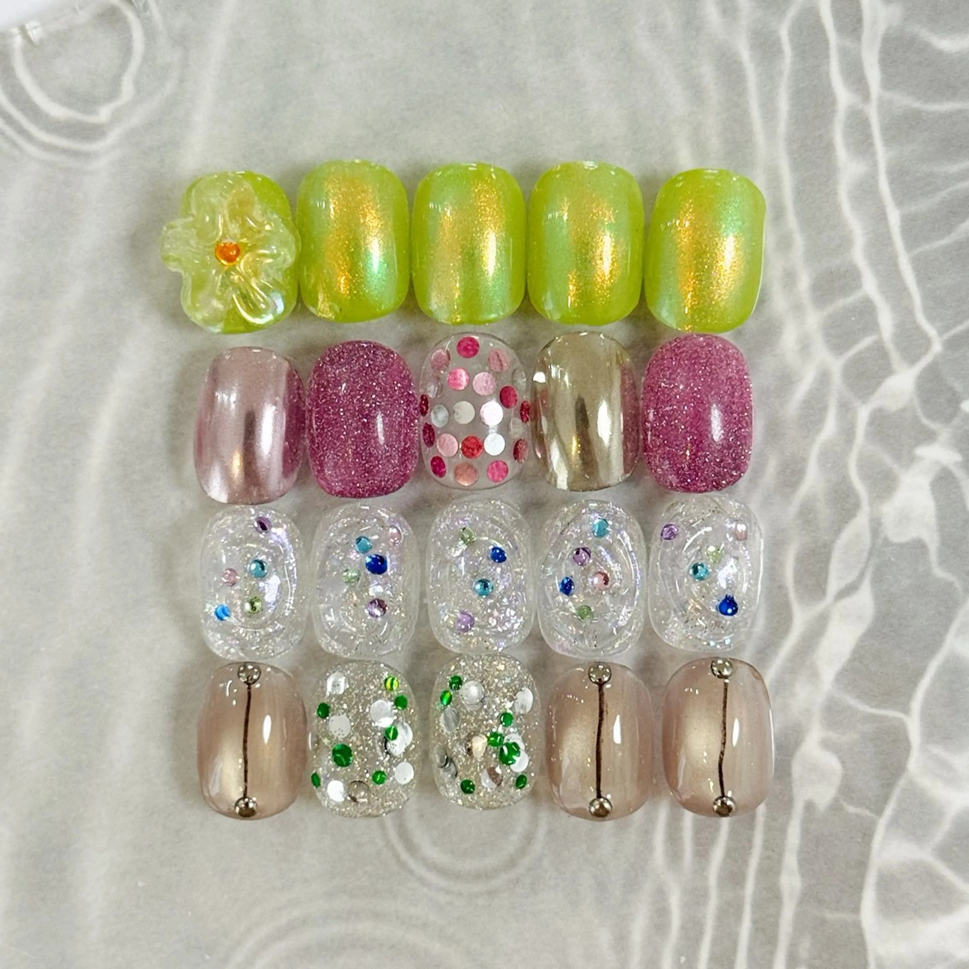 【オフあり】定額フルデザインの写真