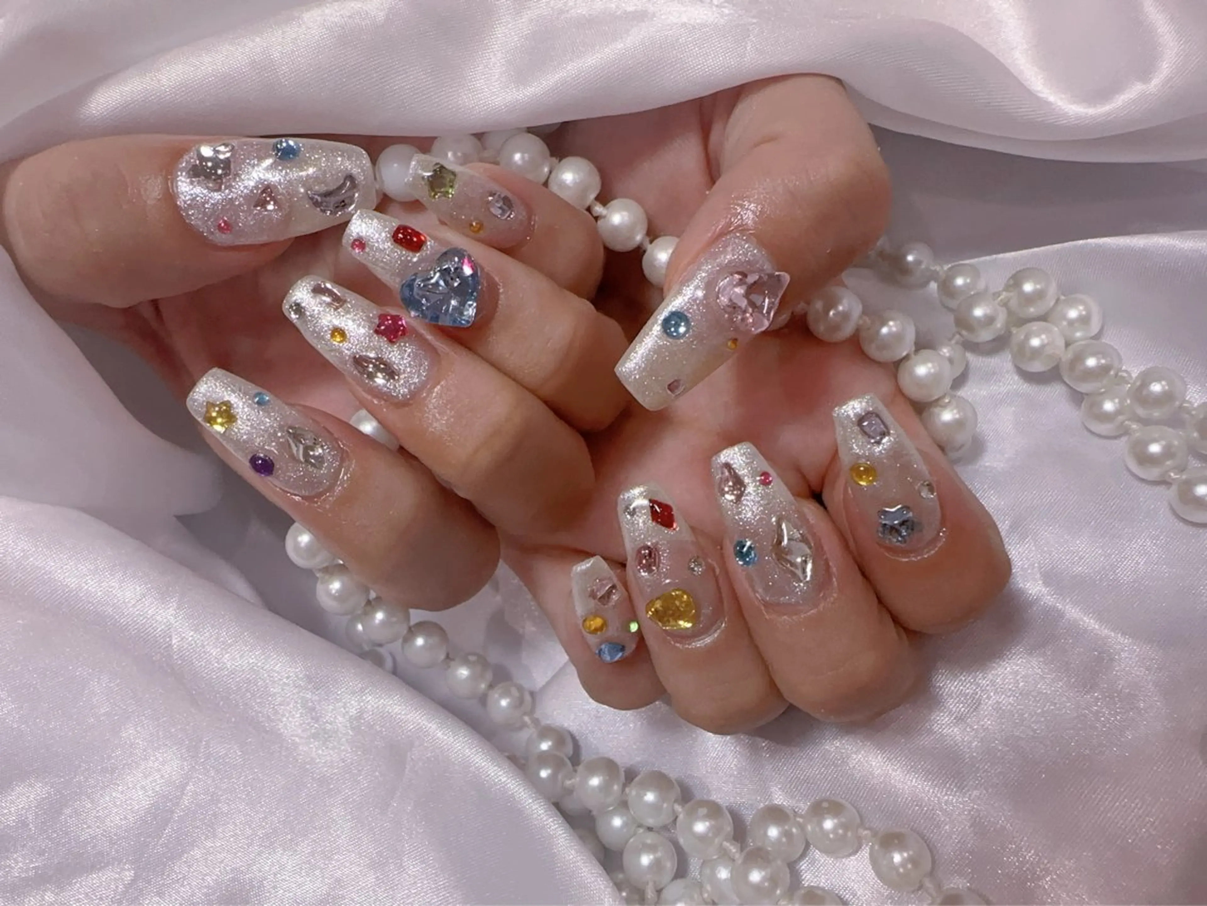 ネイル アートネイル フラッシュネイル フレンチネイル ジェルネイル ガラスフレンチ ハンドネイル You&Me Miyuのネイルデザイン