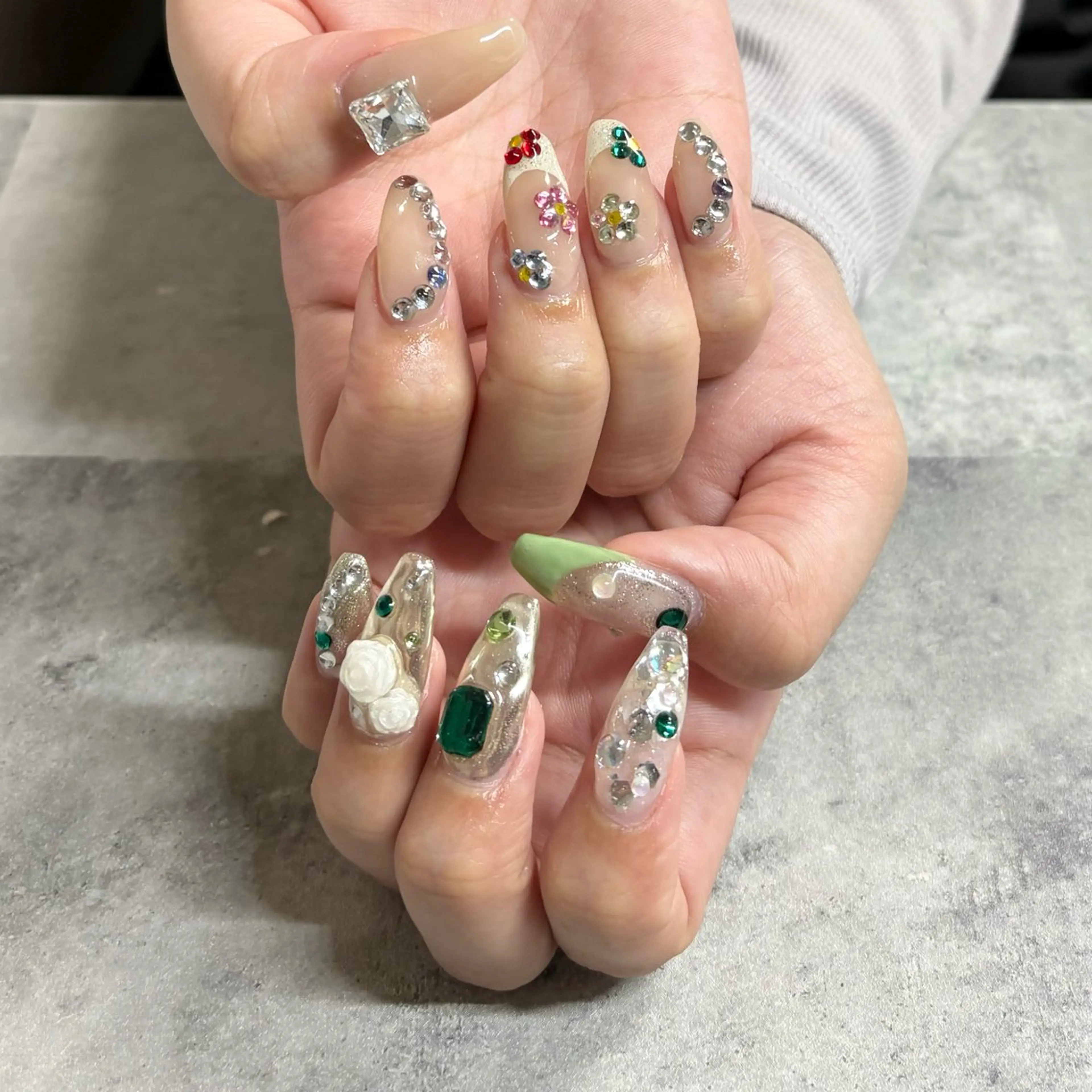 ネイル FELICE ﾌｪﾘｰﾁｪのネイルデザイン