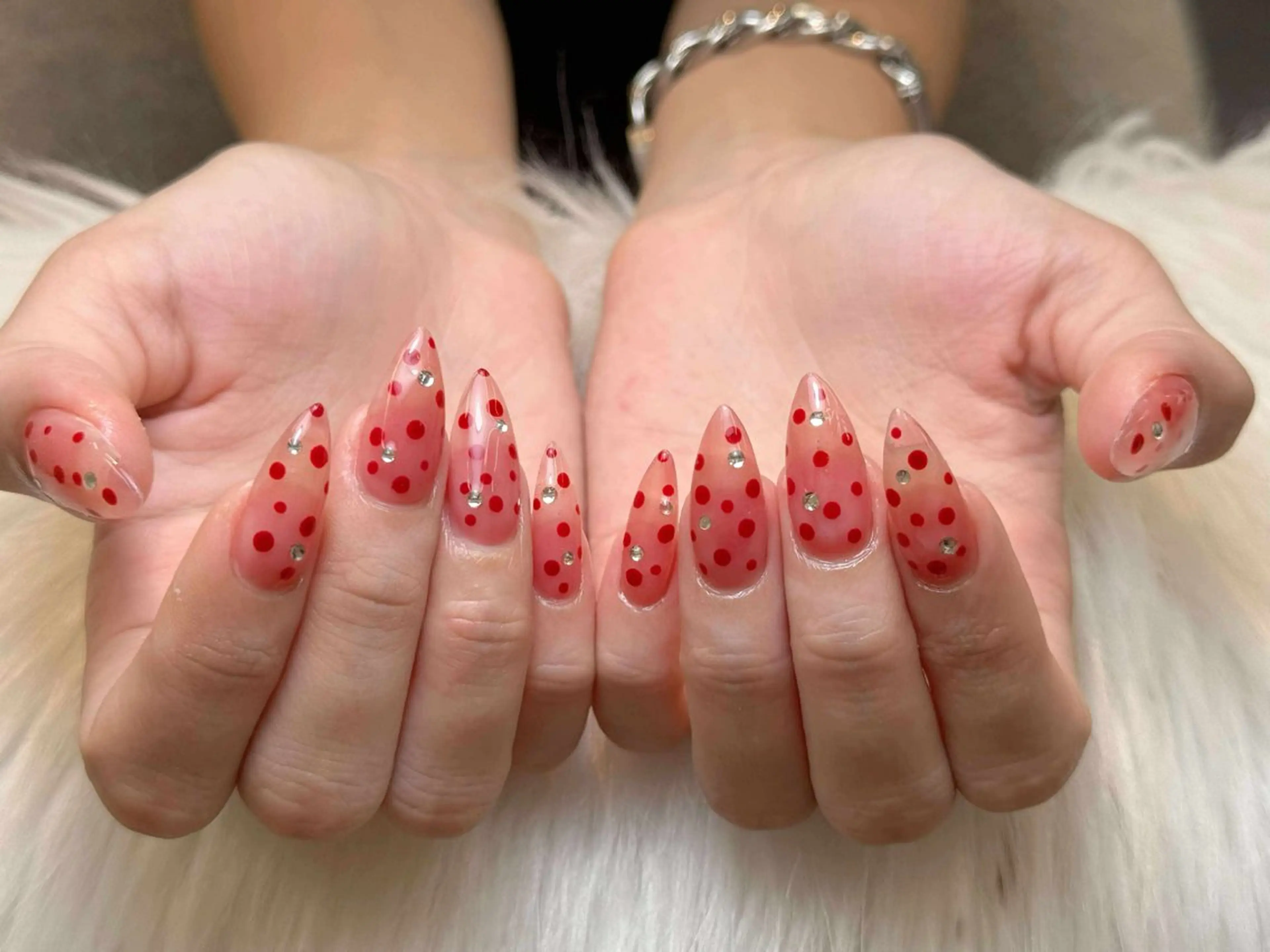 ネイル アートネイル 成人式 ジェルネイル ニュアンスネイル 夏ネイル ハンドネイル Jenn Nail Shinokuboのネイルデザイン
