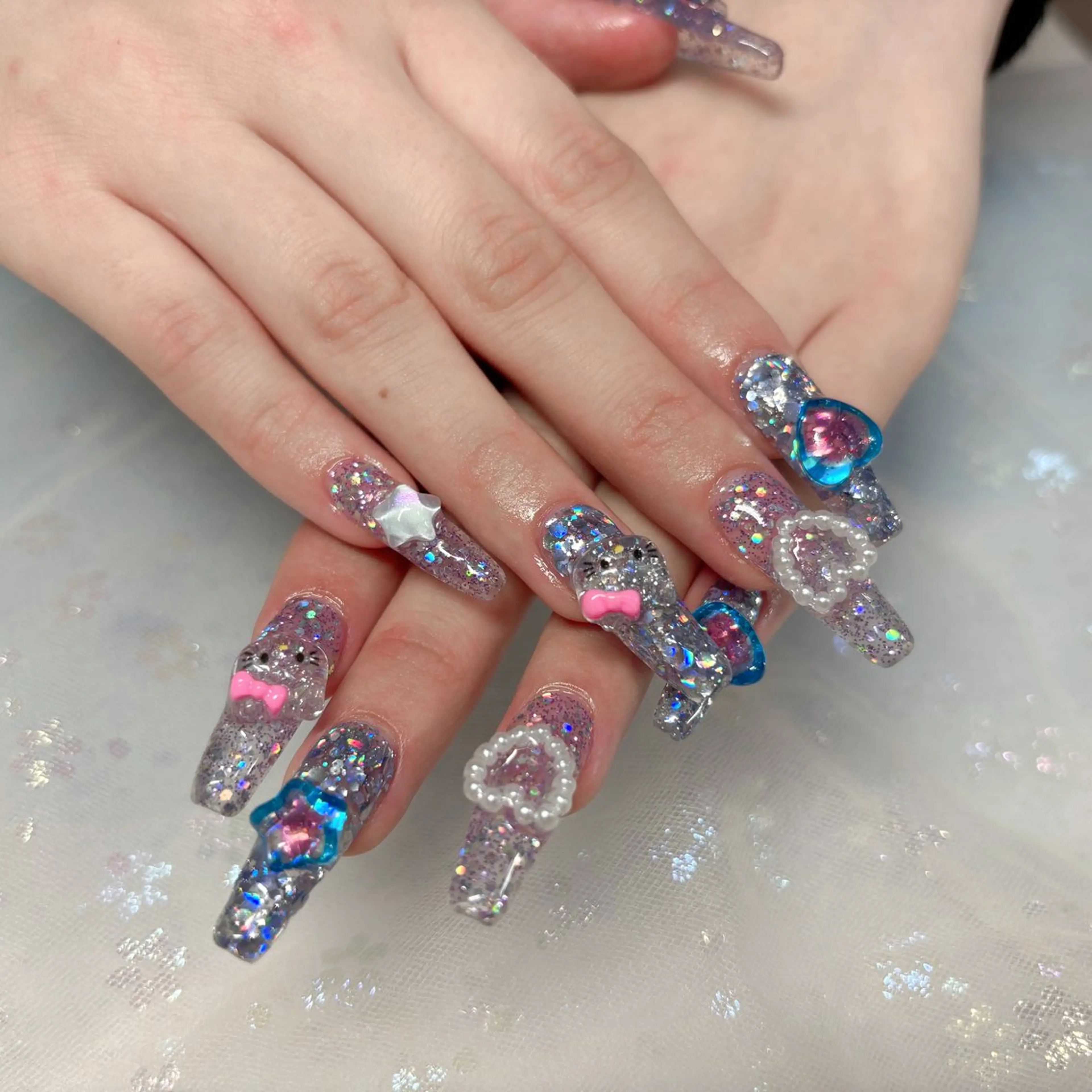 ネイル ハンドネイル H3 Nail Tsuki🦋💙のネイルデザイン