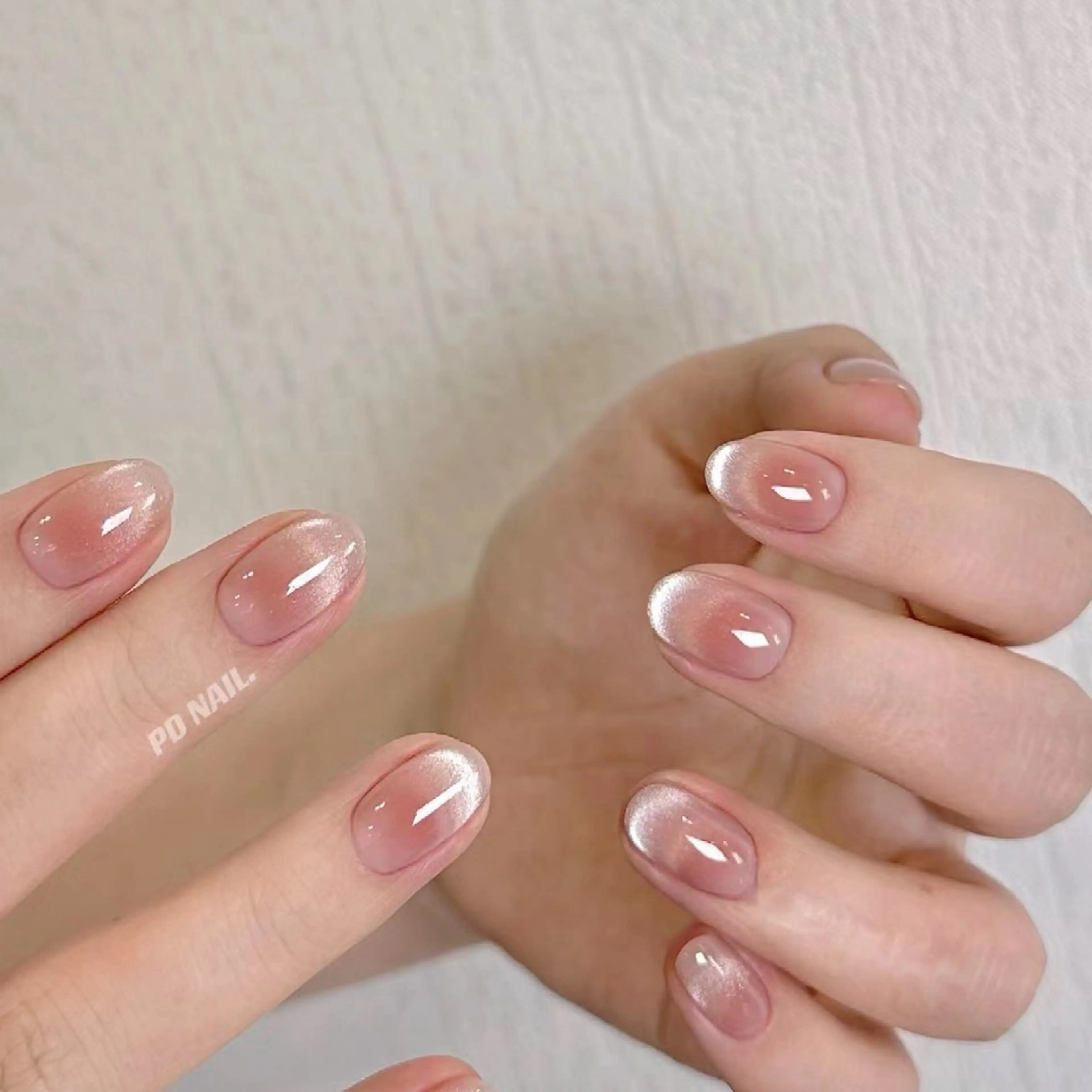 ネイル ハンドネイル Mona【パラジェル ・長さ出し専門店】のネイルデザイン