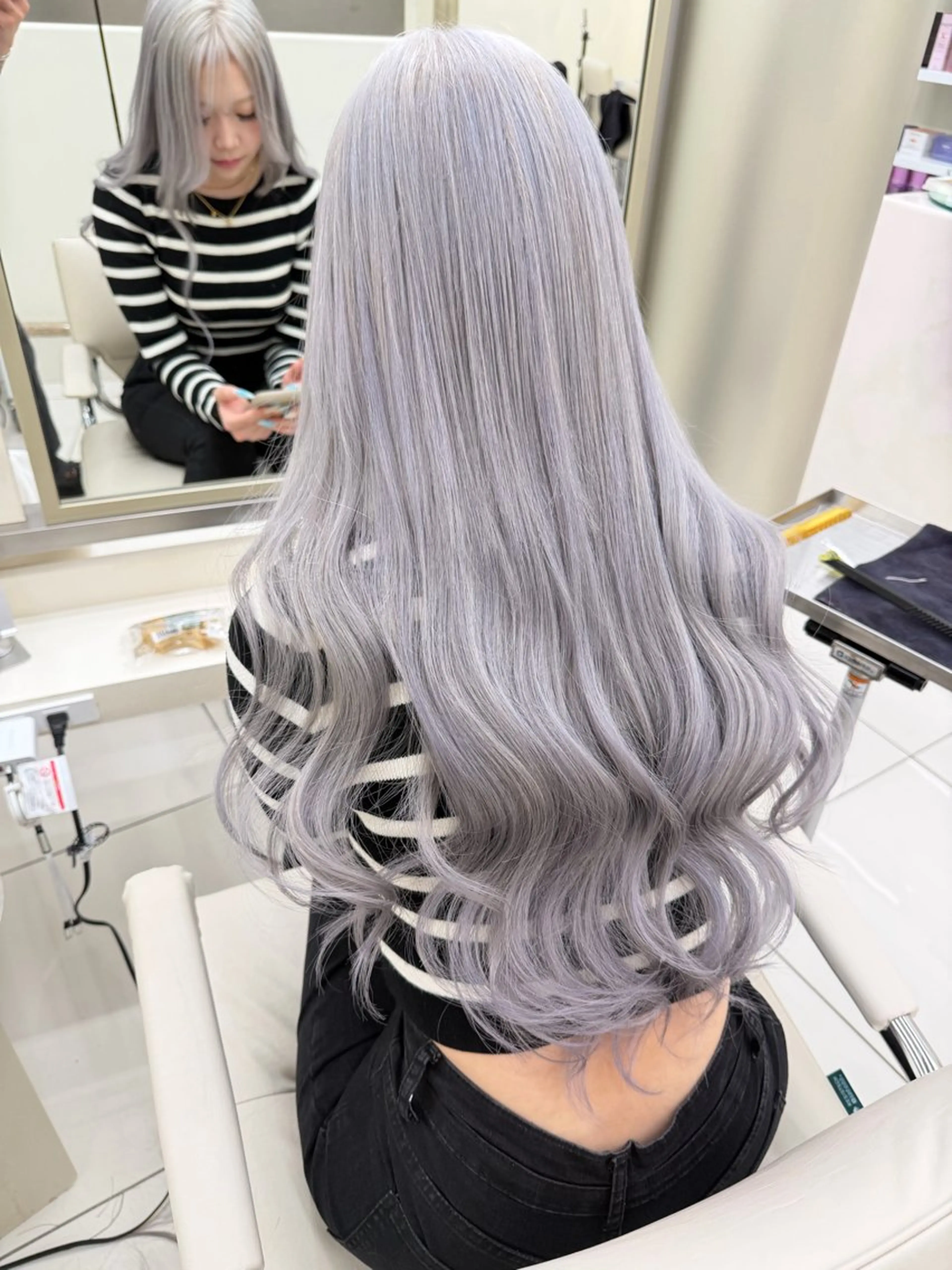 ロング カラー ブリーチ エクステ ヘアカラー エクステ 羽エクステハイトーン naviRaikiのヘアスタイル