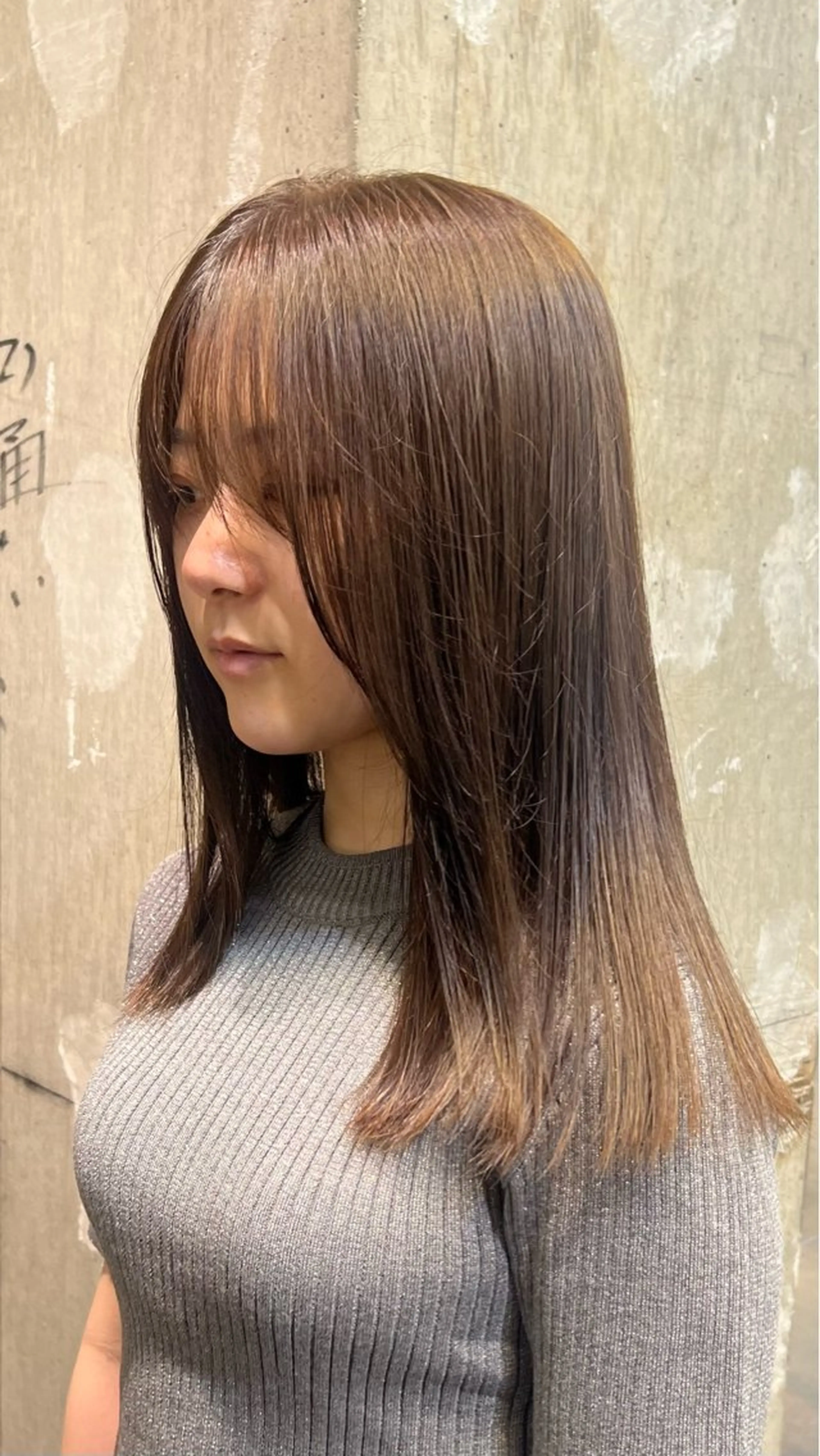ロング カラー 坂本 かやのヘアスタイル