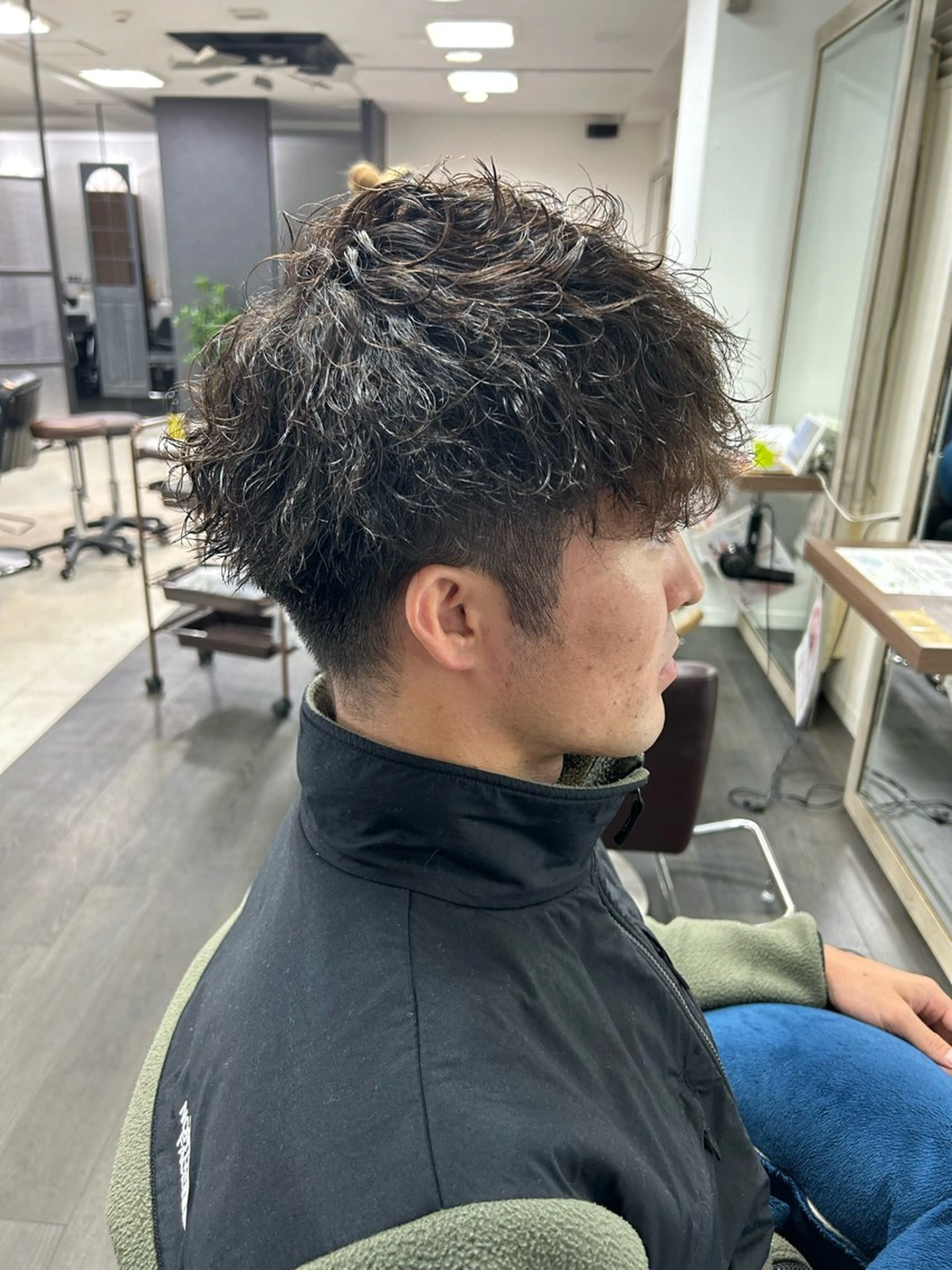 ショート パーマ メンズ マッシュ 波巻きパーマ ショートヘア カット パーマ メンズパーマの達人 / タカシマダイスケのヘアスタイル