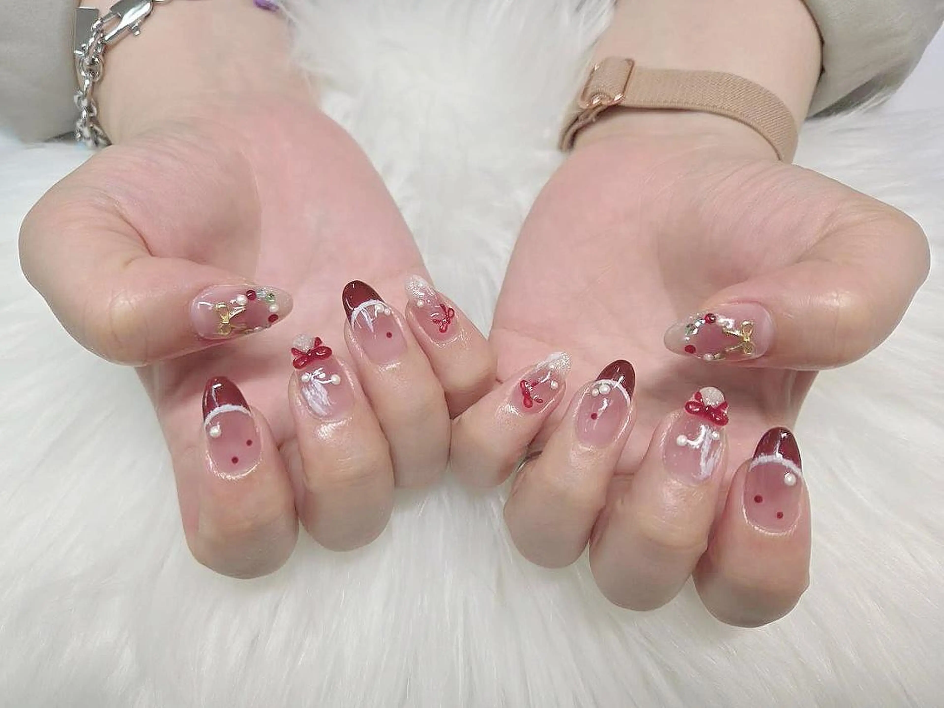 ネイル オーロラネイル チークネイル フットネイル フレンチネイル ジェルネイル ハンドネイル リラネイル ギョウのネイルデザイン