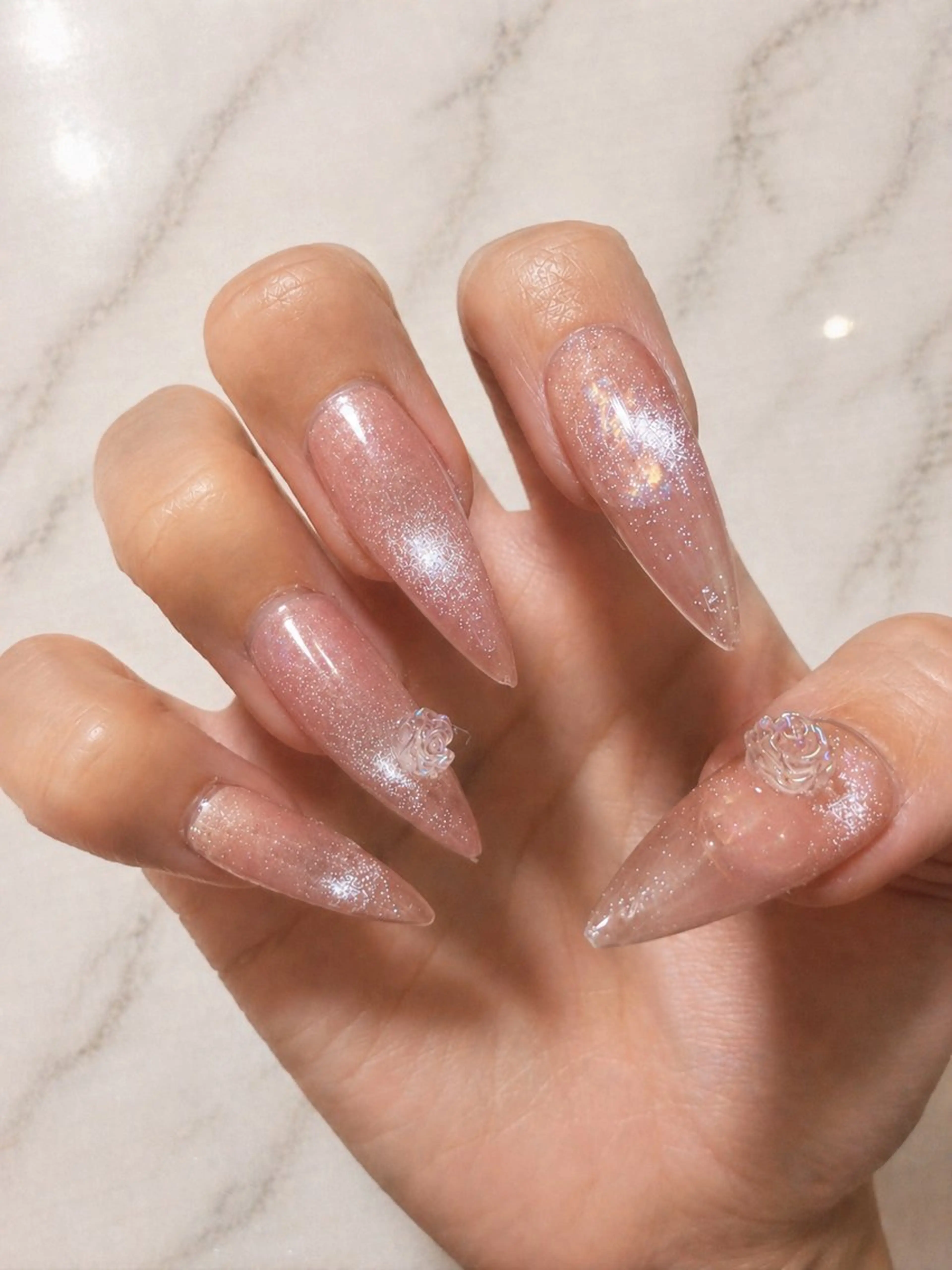 うるうるちゅるんネイル✨ワンホン風💎オフ込みの写真