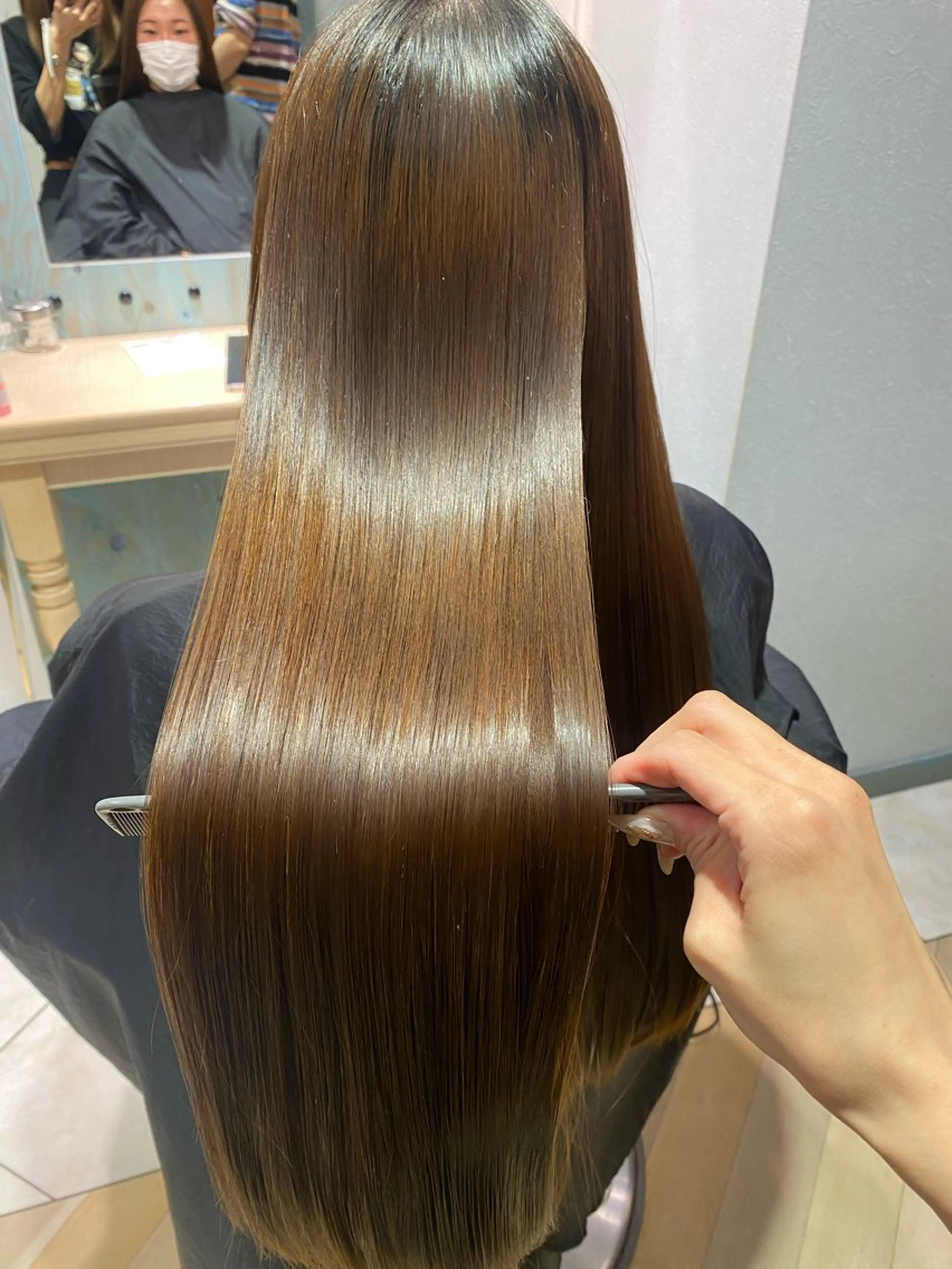 ロング カット 縮毛矯正 トリートメント 髪質改善　縮毛の達人 矢井由真のヘアスタイル