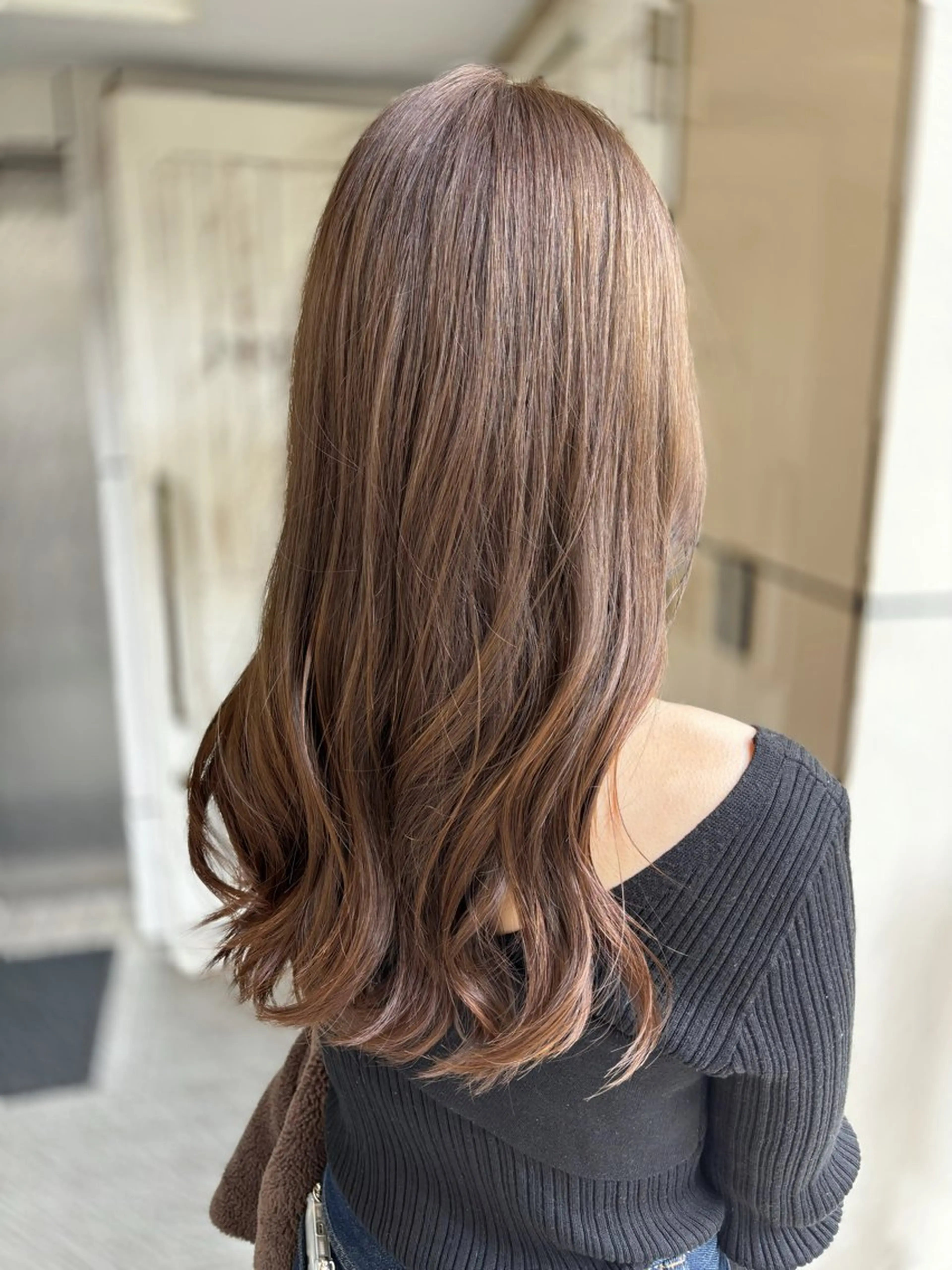 ロング カラー ヘアアレンジ ベージュカラー ブラウンカラー ショコラブラウン 透明感カラー シアーベージュ JYUNESU表参道所属・似合わせhair🔸 アサダ タカコ🔸のヘアスタイル