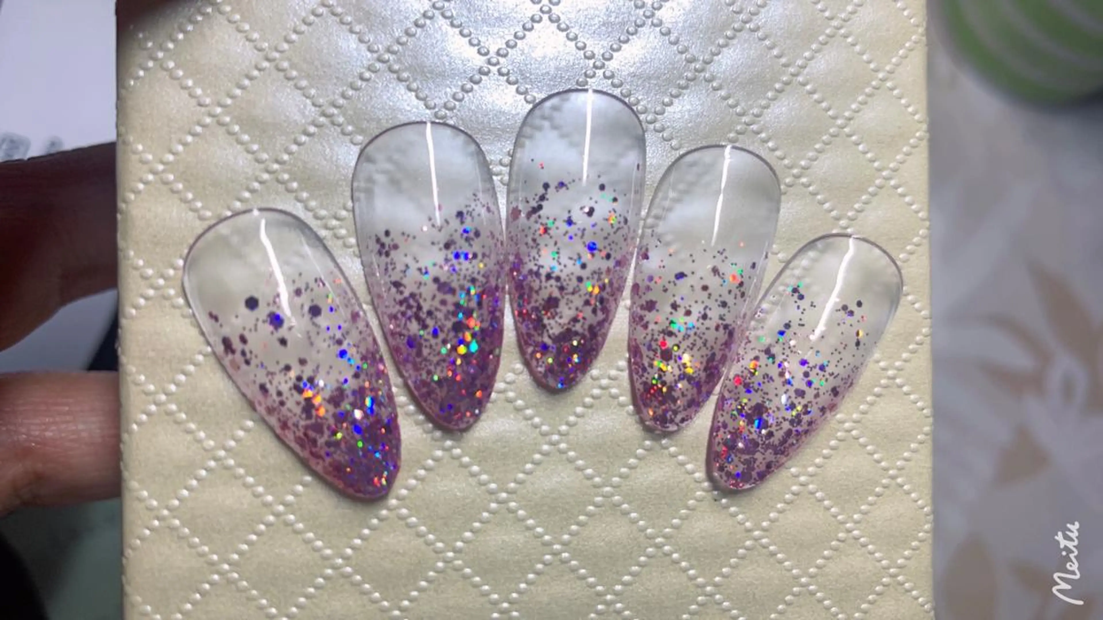 ネイル グラデーション キラキラネイル ラメ(グリッター) ラメグラデーション Kira Nailのネイルデザイン