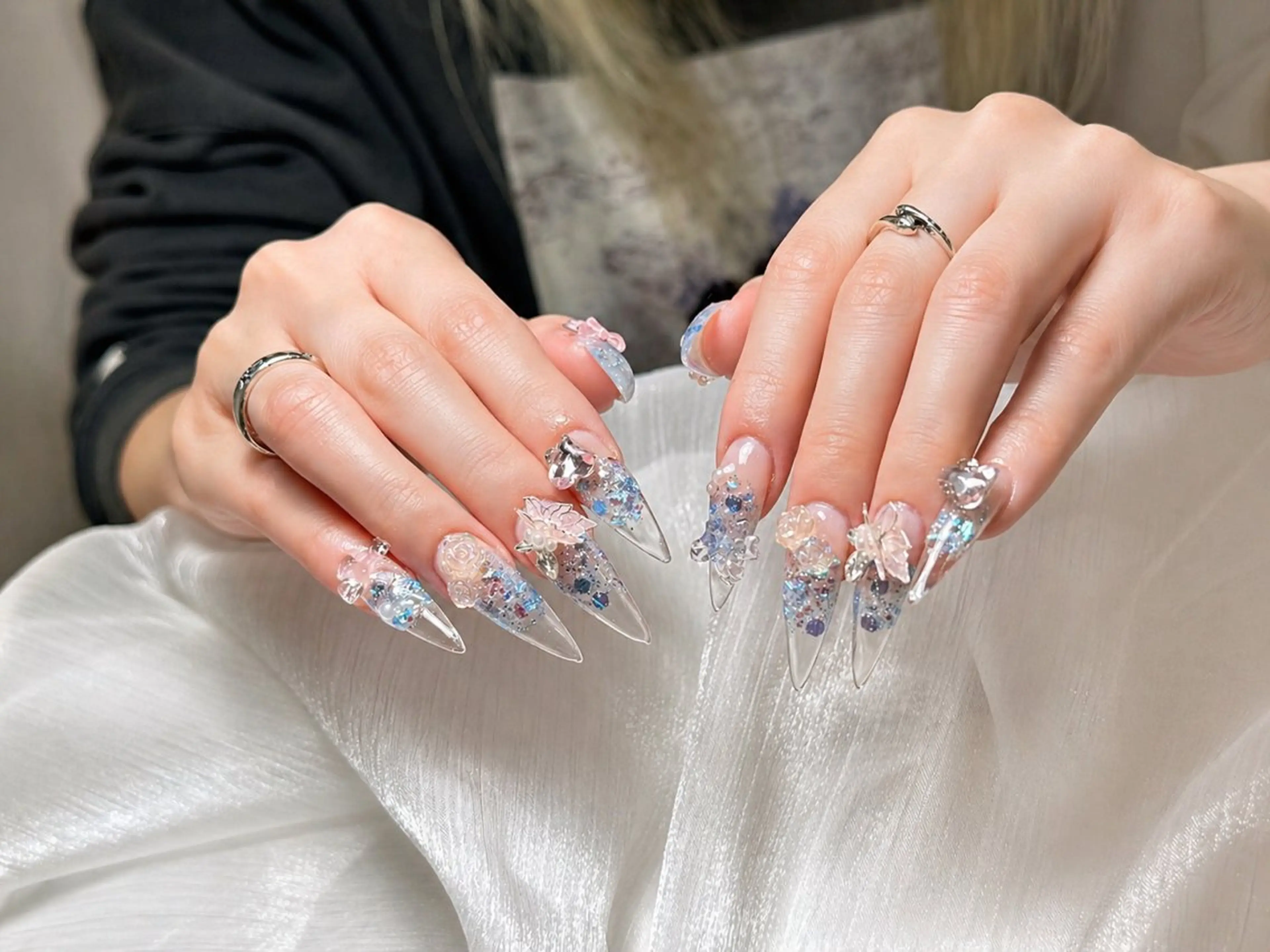 ロング ティキ Pono Nailsのネイルデザイン