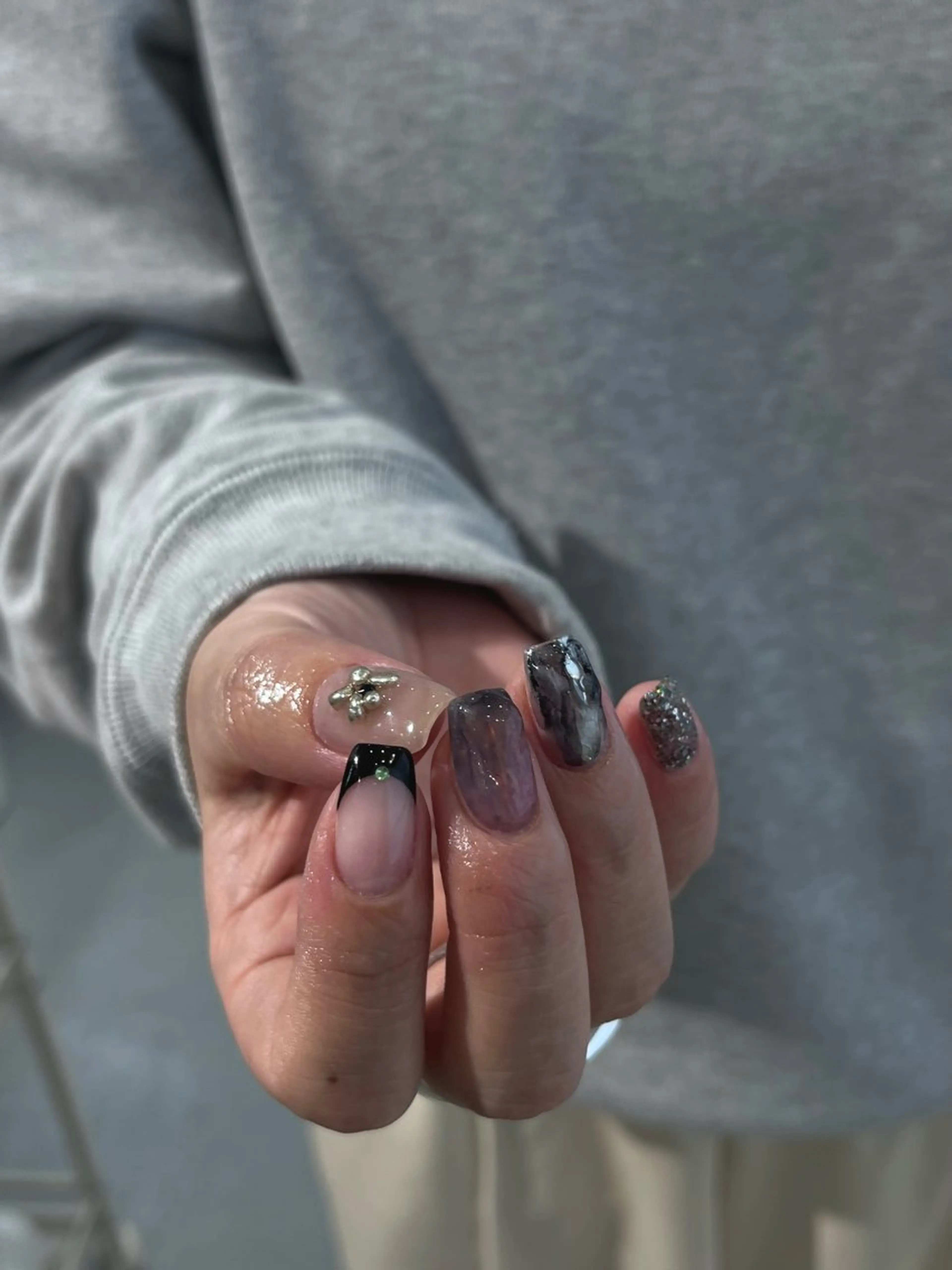 ネイル LETTER_& SAKIのネイルデザイン