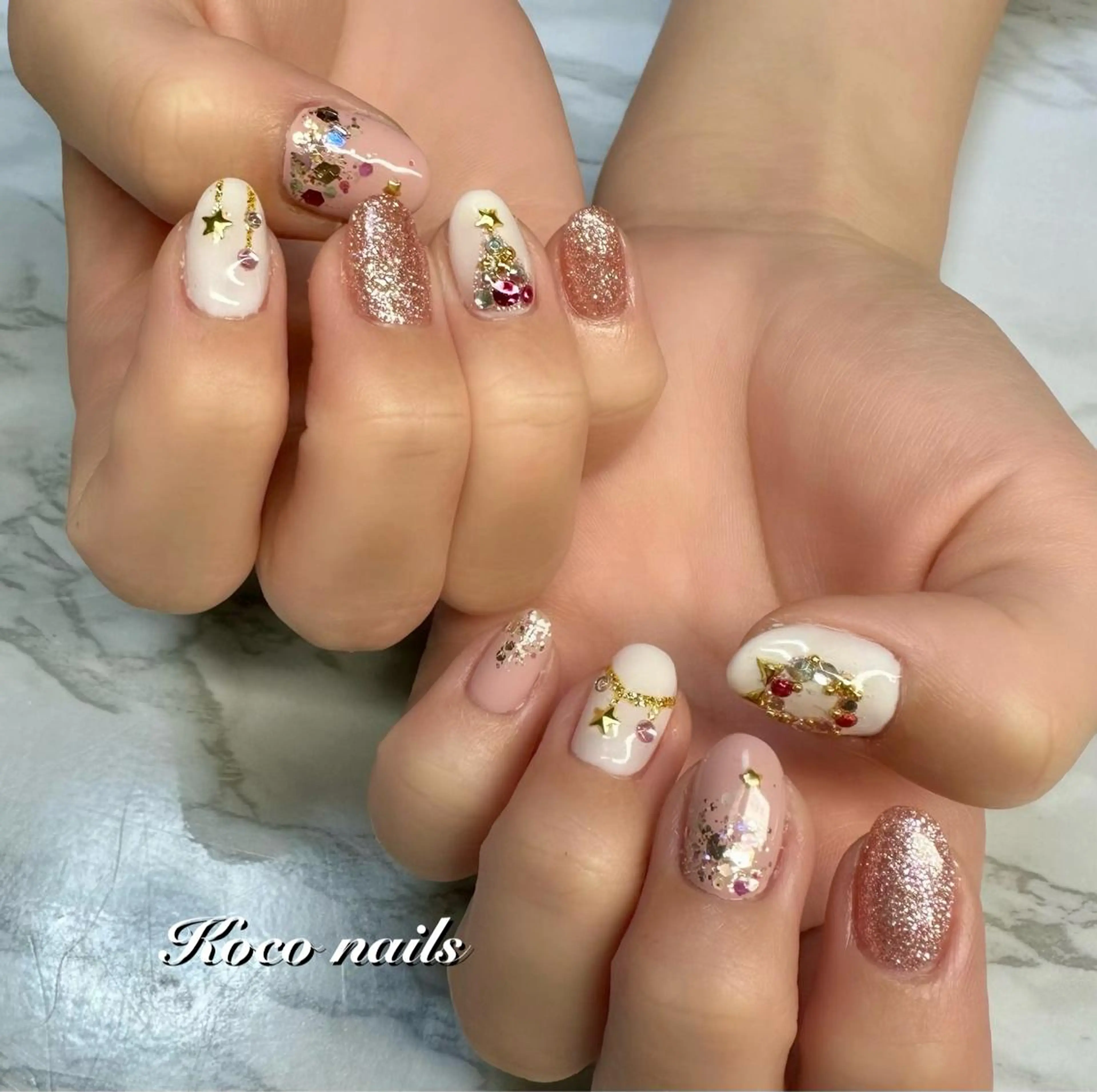 ネイル グラデーション ラメ(グリッター) ラメグラデーション 冬ネイル クリスマス Mai’s nailのネイルデザイン