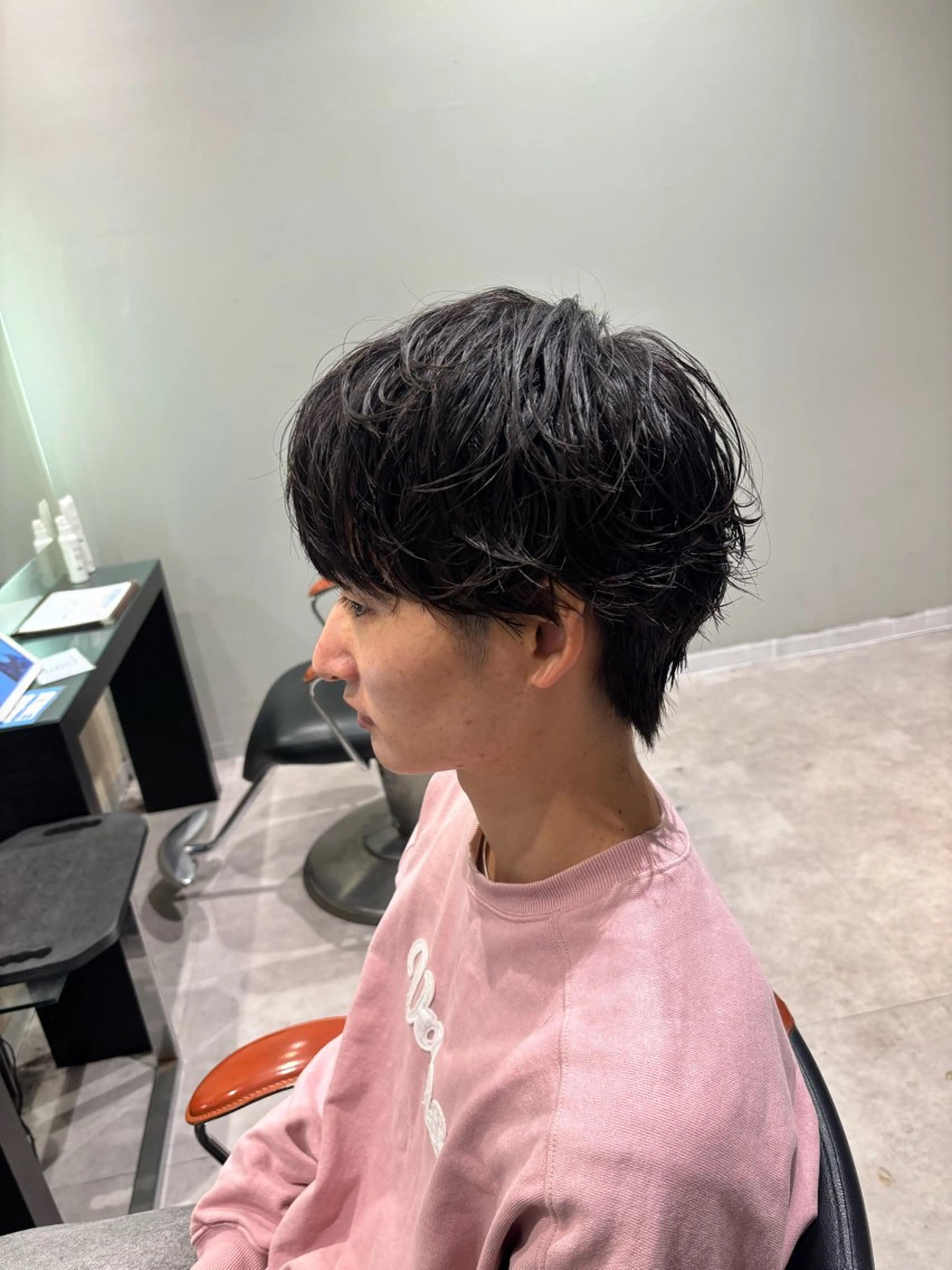 ミディアム パーマ メンズ ミディアムパーマ メンズパーマ メンズ特化／韓国風 /江戸谷大晴のヘアスタイル