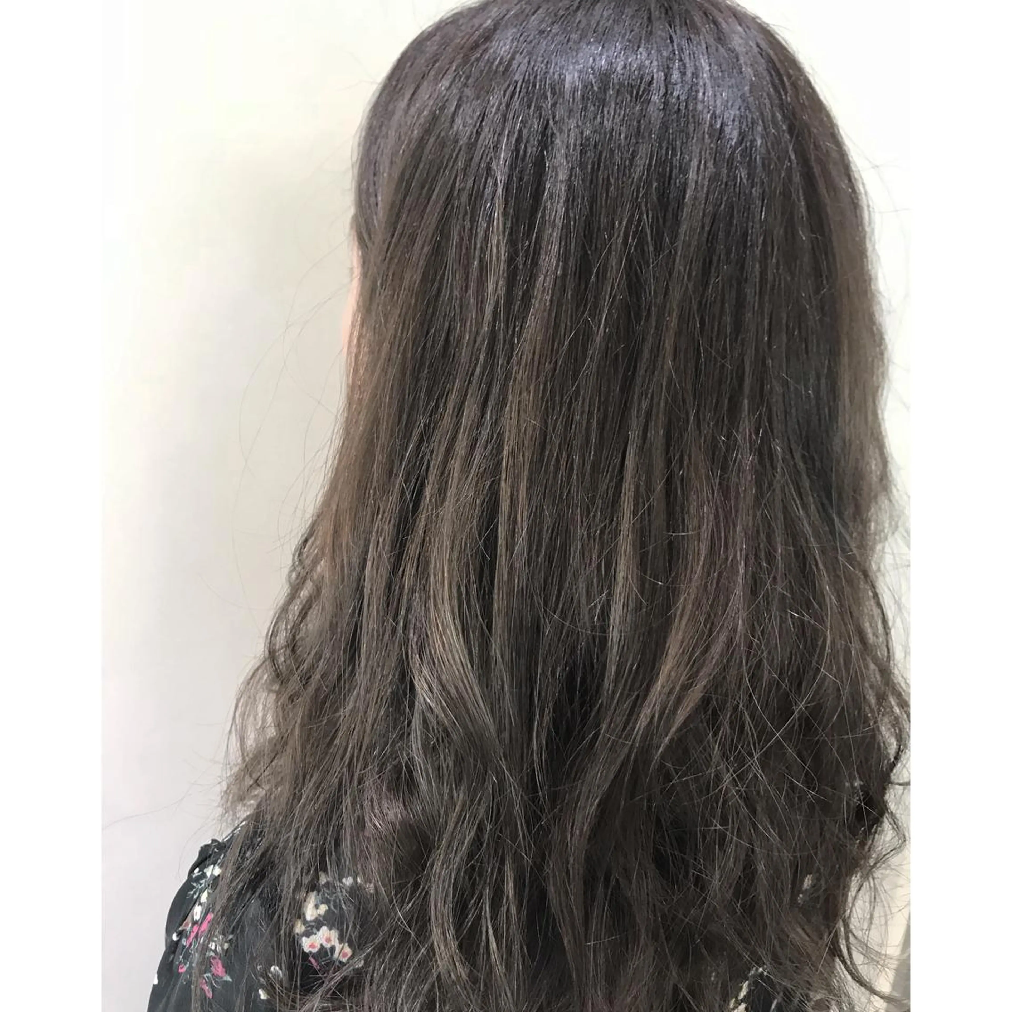 ロング カラー アディクシーカラー トリートメント 坂西 春果のマツエク・マツパデザイン