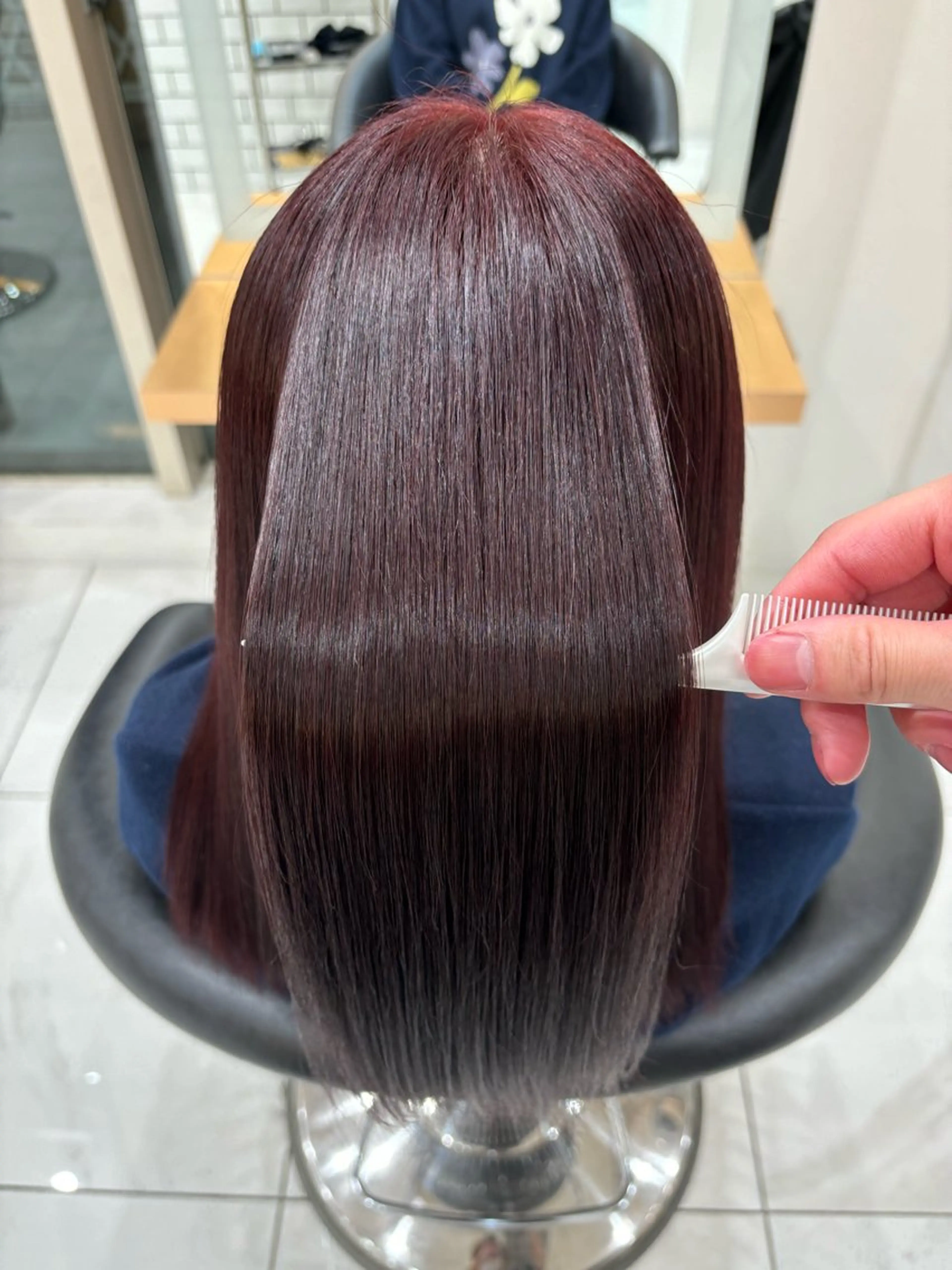 ロング カラー ブリーチ ブリーチなしカラー レッドカラー ヘアカラー ねね🦖 /ブリーチカラーのヘアスタイル