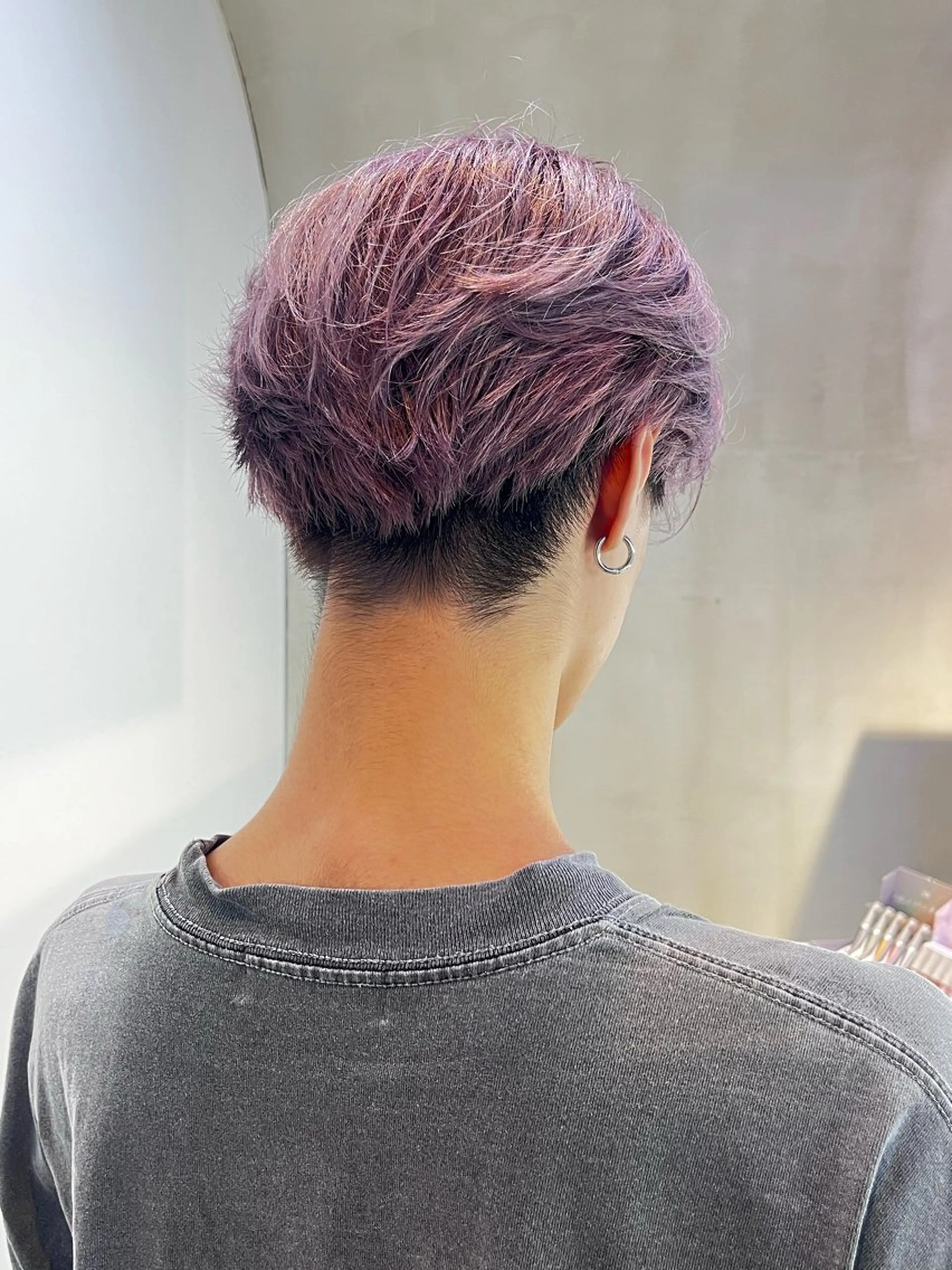 ショート カラー メンズ メンズブリーチ ブリーチ ダブルカラー ピンクカラー ピンクパープル 友輝 /札幌美容師のヘアスタイル