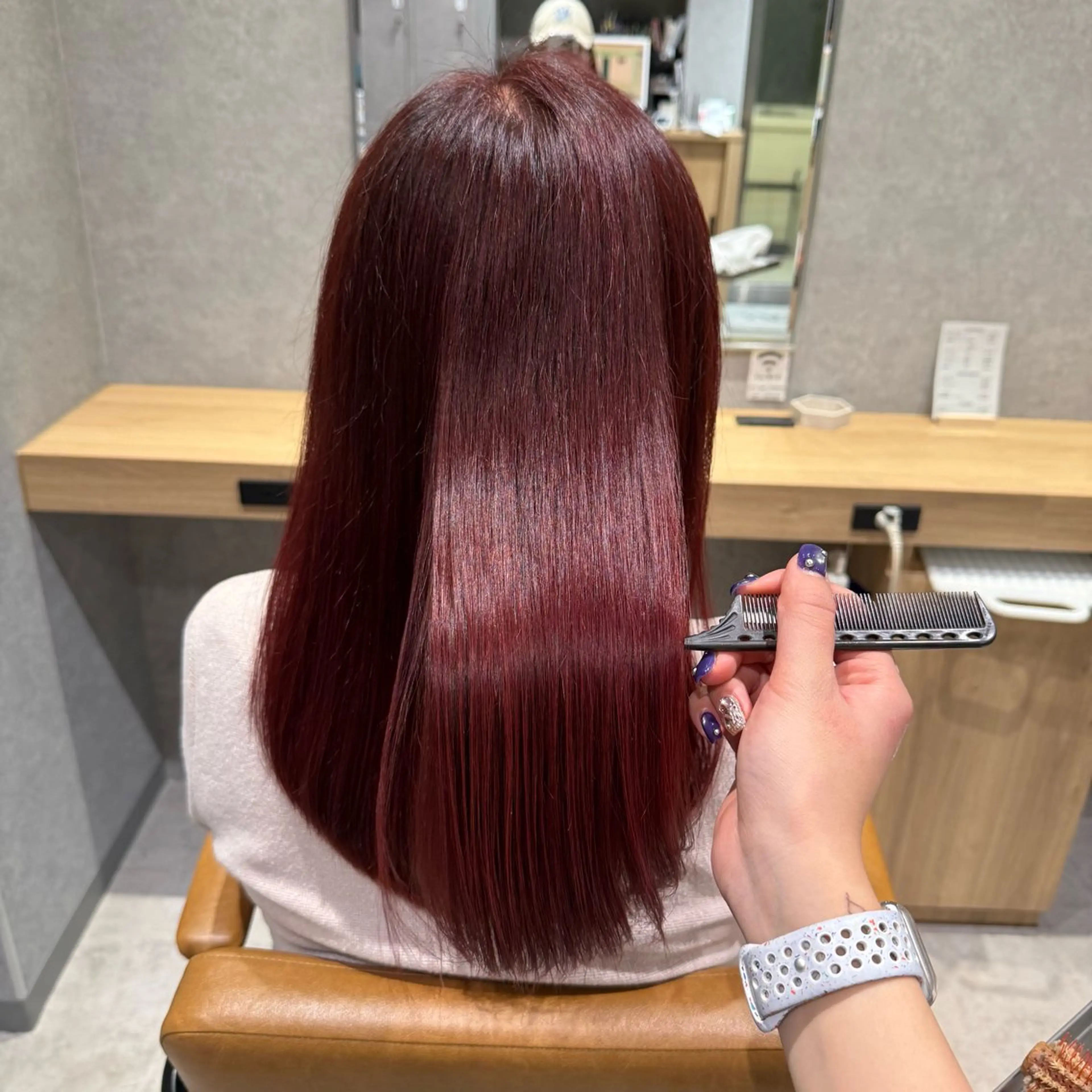 セミロング ヘアカラー YUZU 🤖💎のヘアスタイル