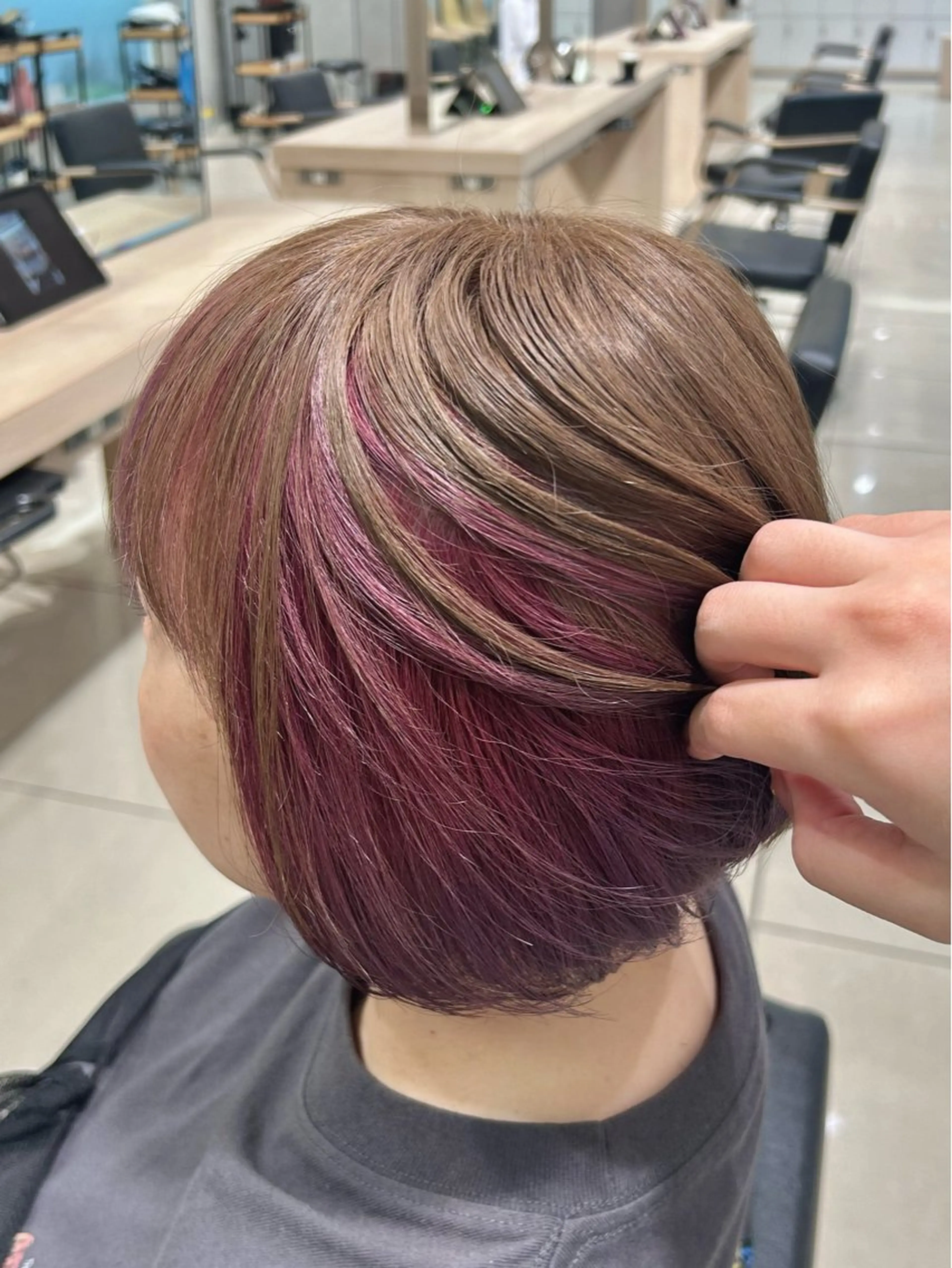 【モデル】ダブルカラー（ケアブリーチ＋トリートメント付き）　🎀推しカラー全メニュー対応　オリジナルデザイン可⭕️の写真