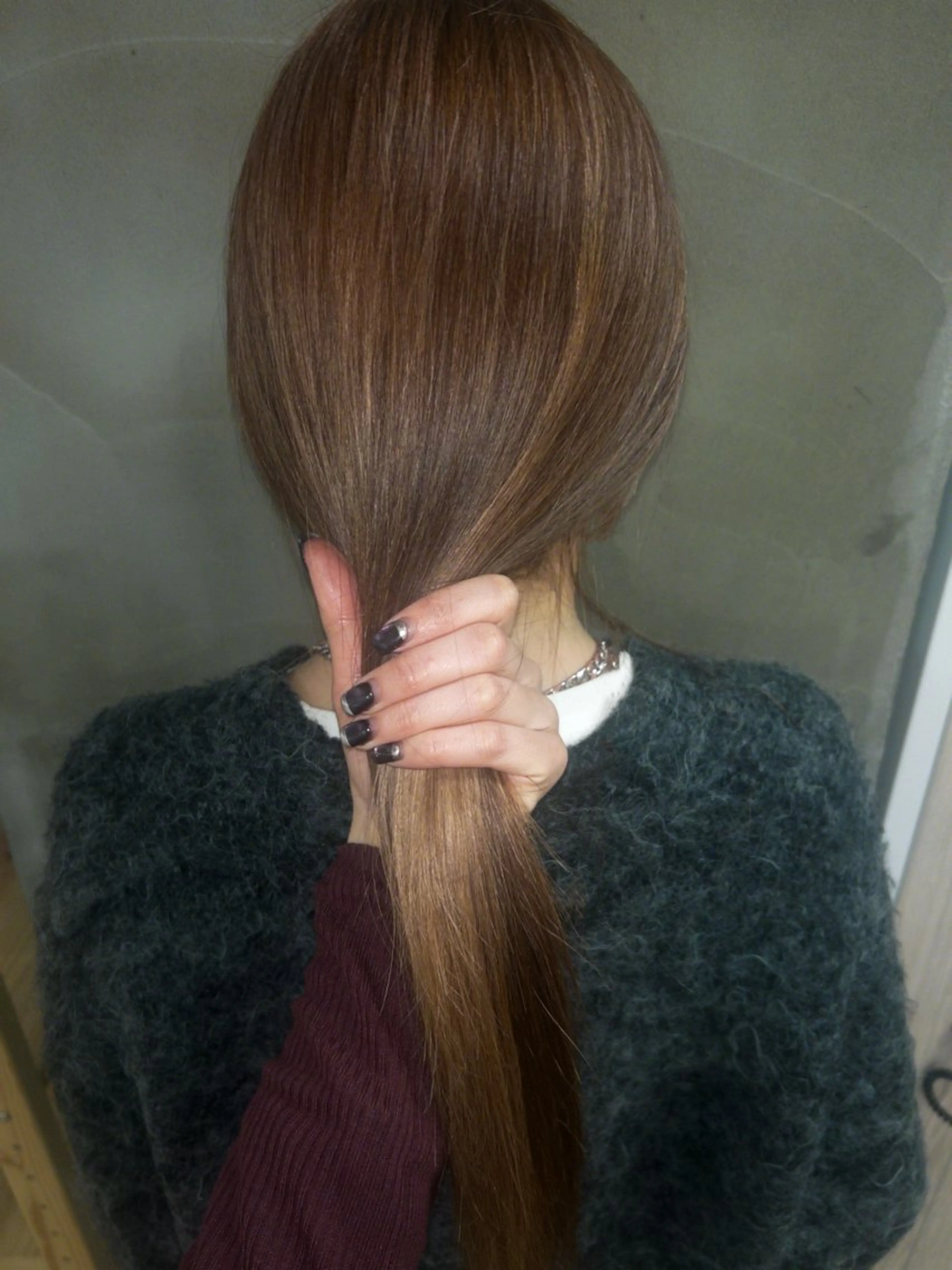 ロング freera所属・湯浅 美玖のヘアスタイル