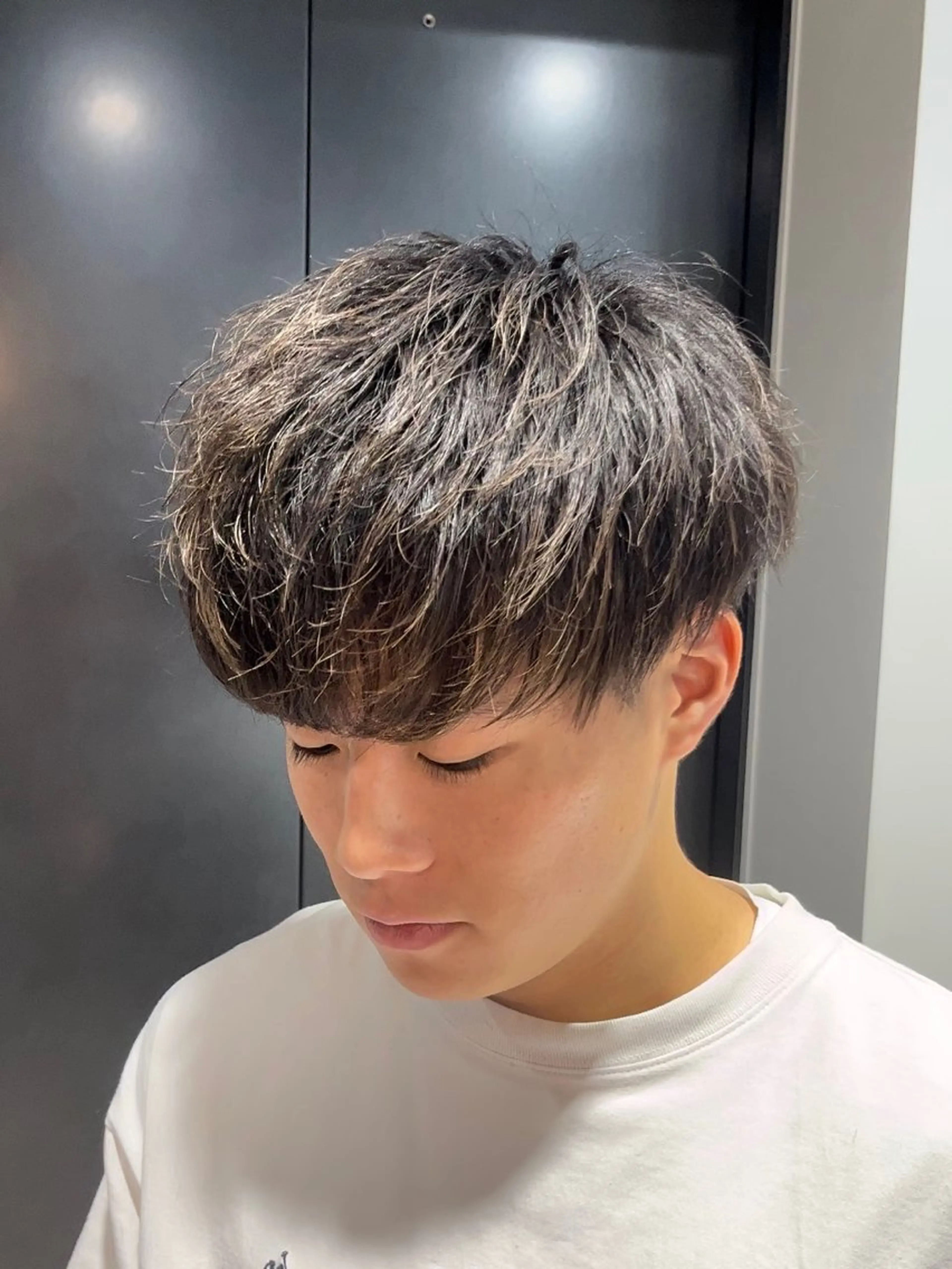 ショート パーマ メンズ センターパート マッシュ メンズパーマ ツーブロック 刈り上げ カット パーマ ヘッドスパ ヘアセット センターパート マスターかずまのヘアスタイル