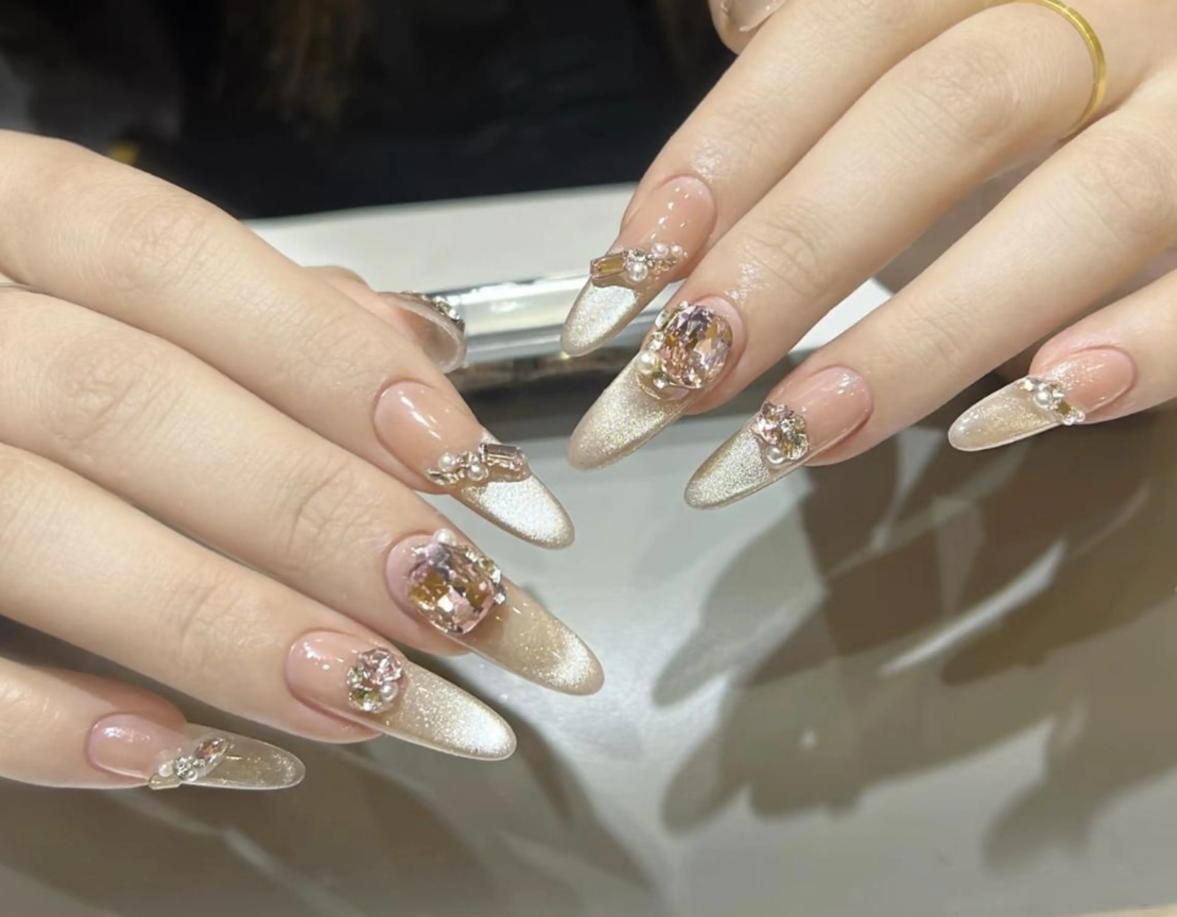 ネイル ハンドネイル 🎀 Ayaka_nailのネイルデザイン