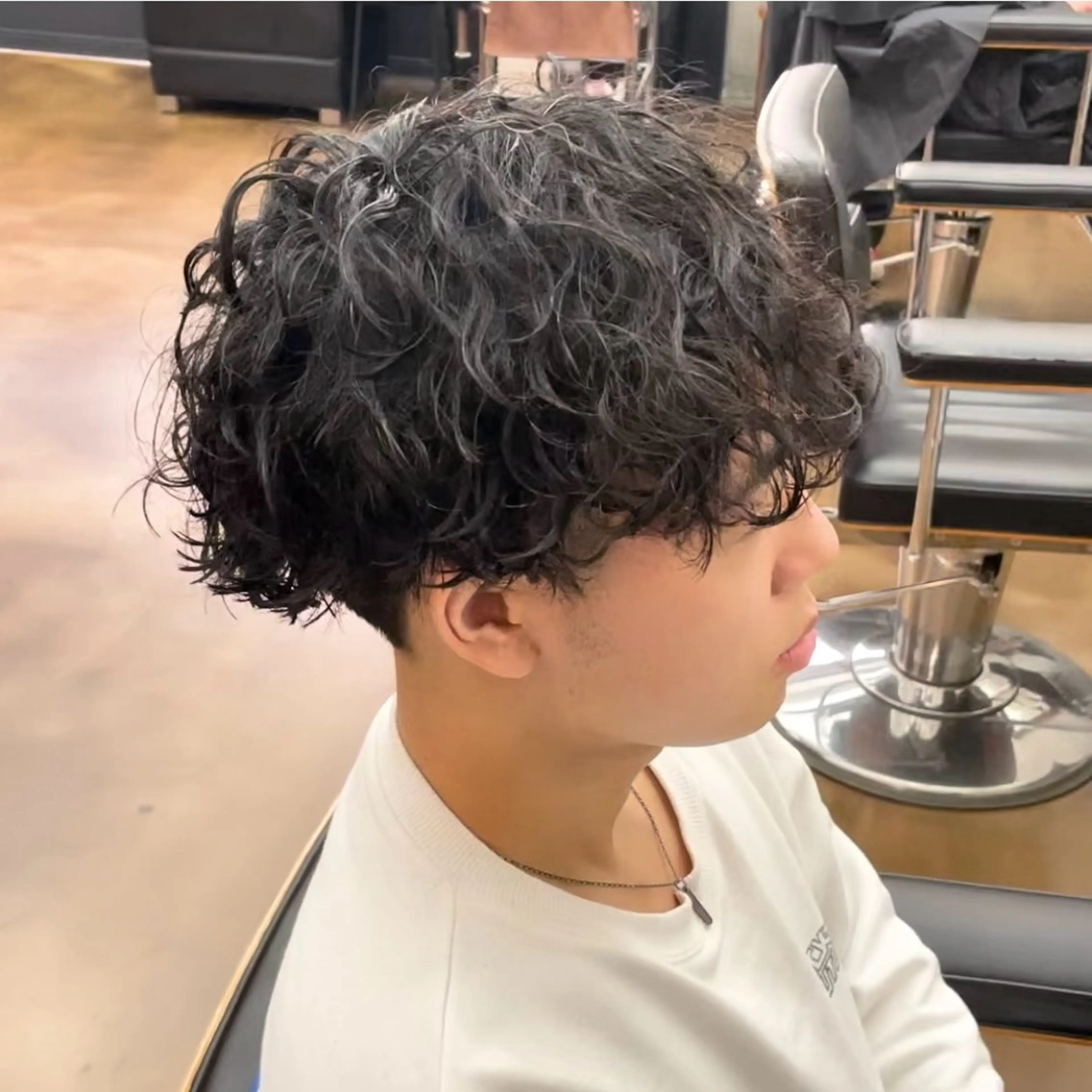 ショート パーマ メンズ メンズパーマ 波巻きパーマ ショートヘア カット パーマ トリートメント ヘアセット ✂︎ウルフ・ショート ✂︎MIKUNIのヘアスタイル