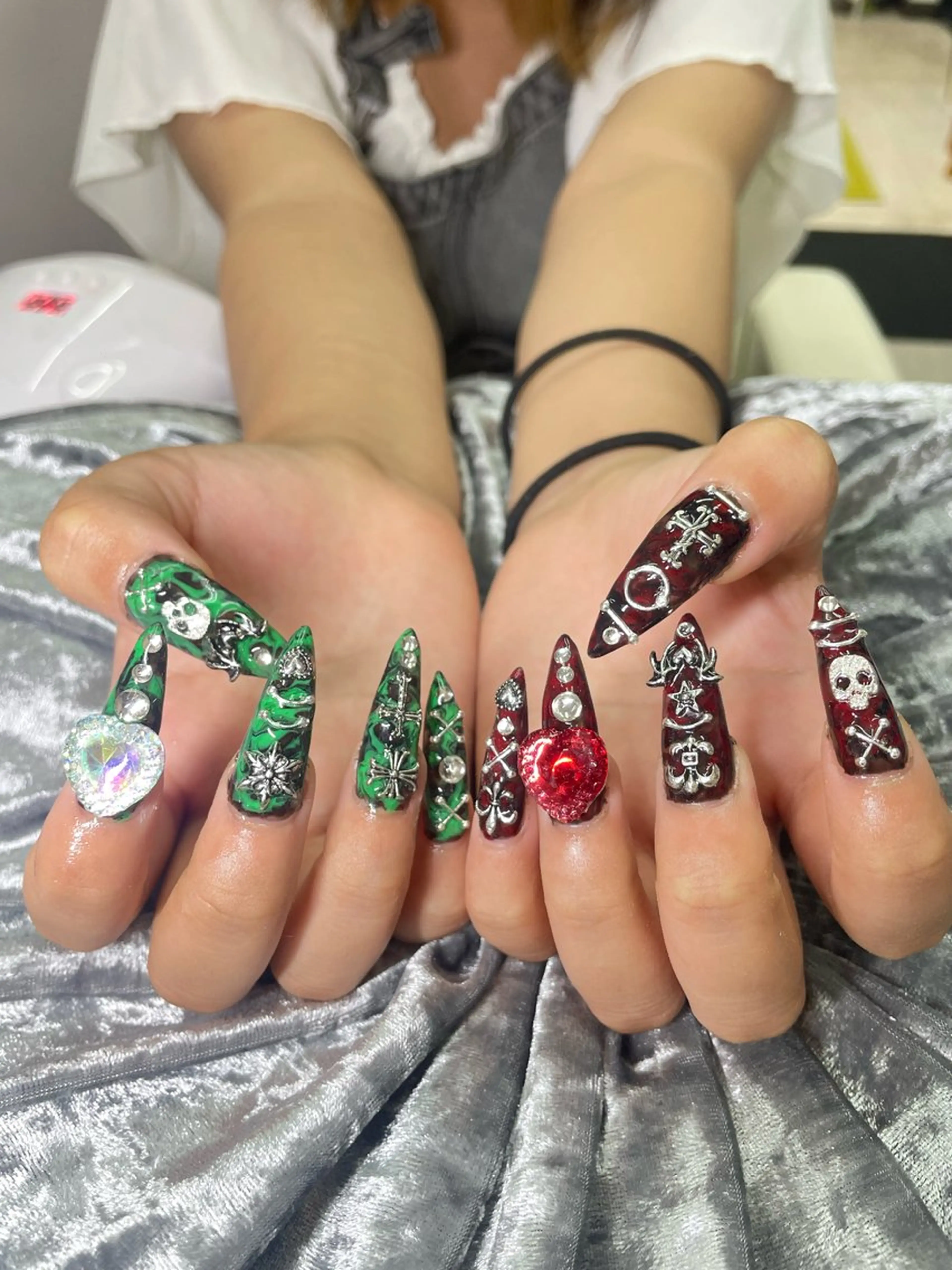 ネイル ハンドネイル Mumu眉毛,ネイル モデル募集中🪄のネイルデザイン