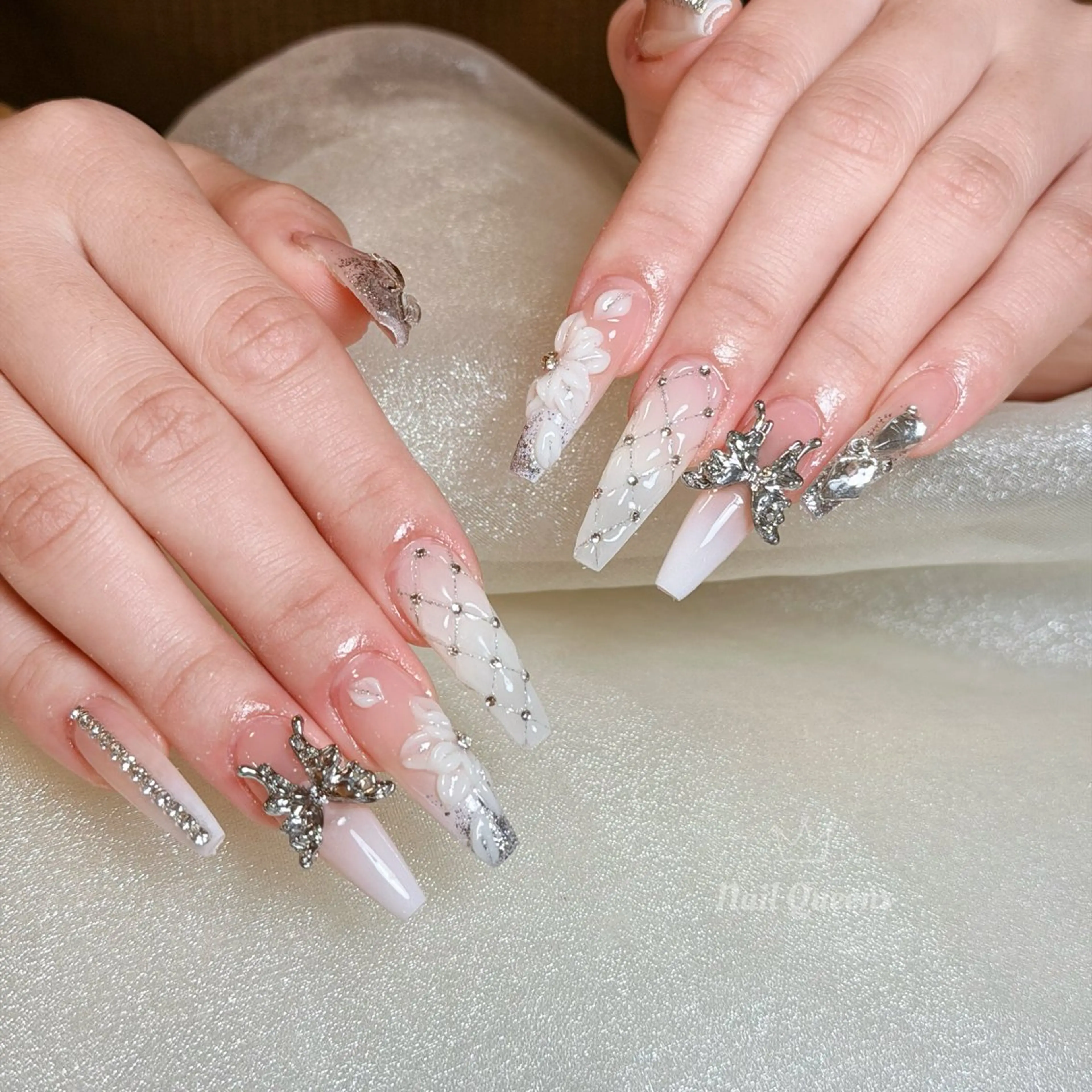 ネイル ハンドネイル ネイル👑クイーンズ NailQueensのネイルデザイン