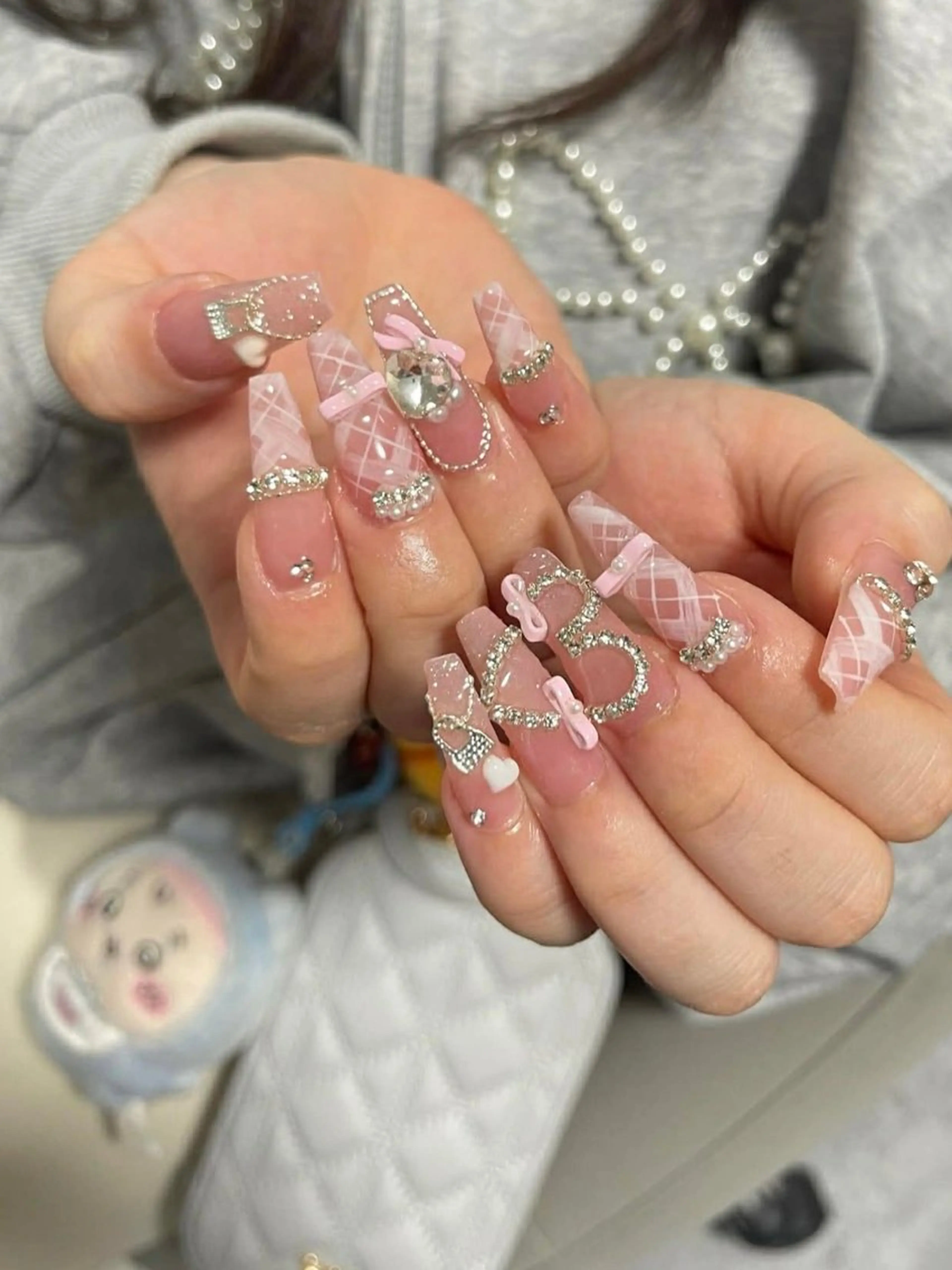 ネイル オーロラネイル クリアネイル 成人式 フラッシュネイル ジェルネイル ZUZU AMEE NAILのネイルデザイン