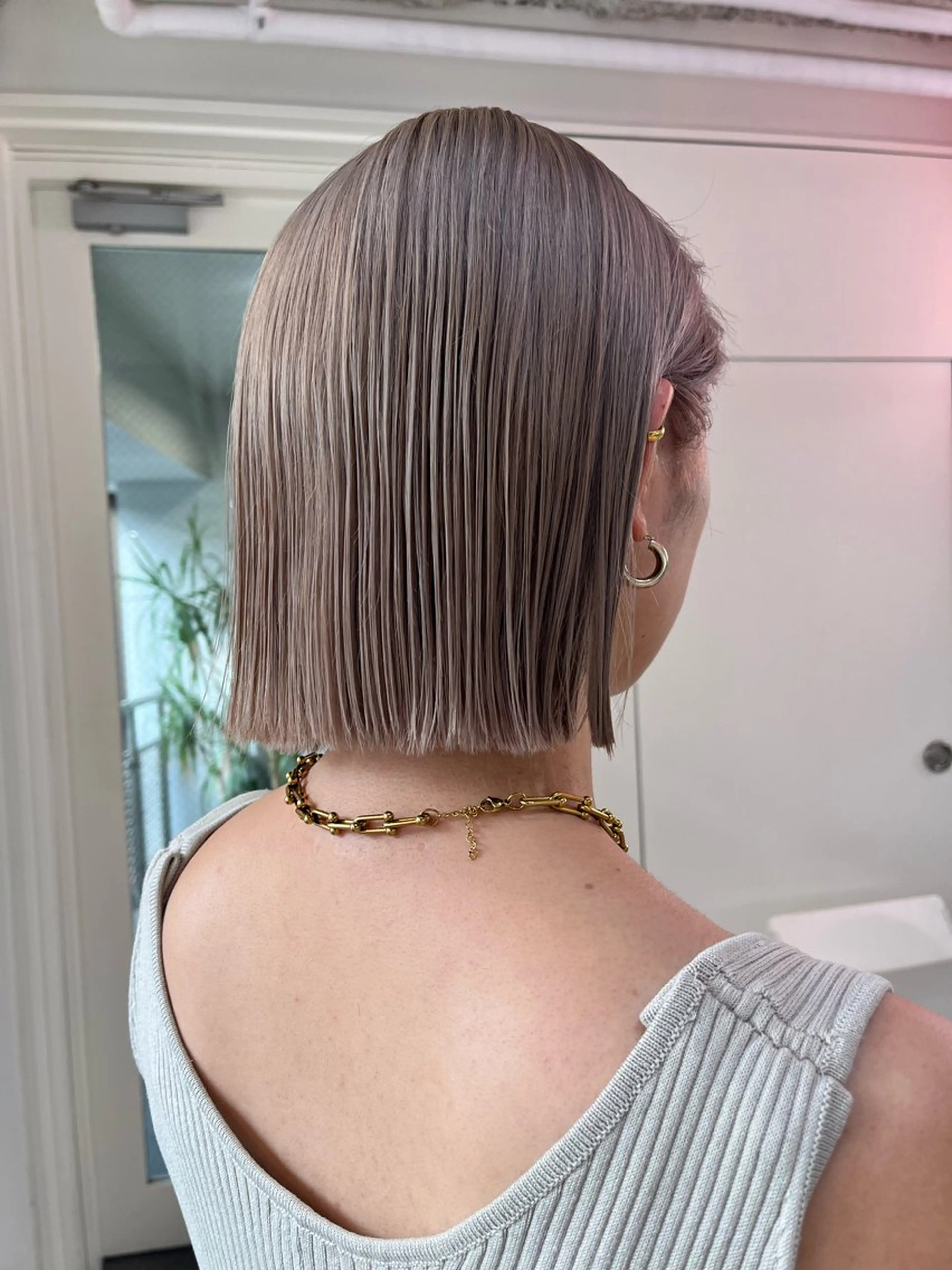 ショート カラー カット ヘアカラー トリートメント ヘアセット ハイトーンを育てる ブリーチカラー/牧原のヘアスタイル