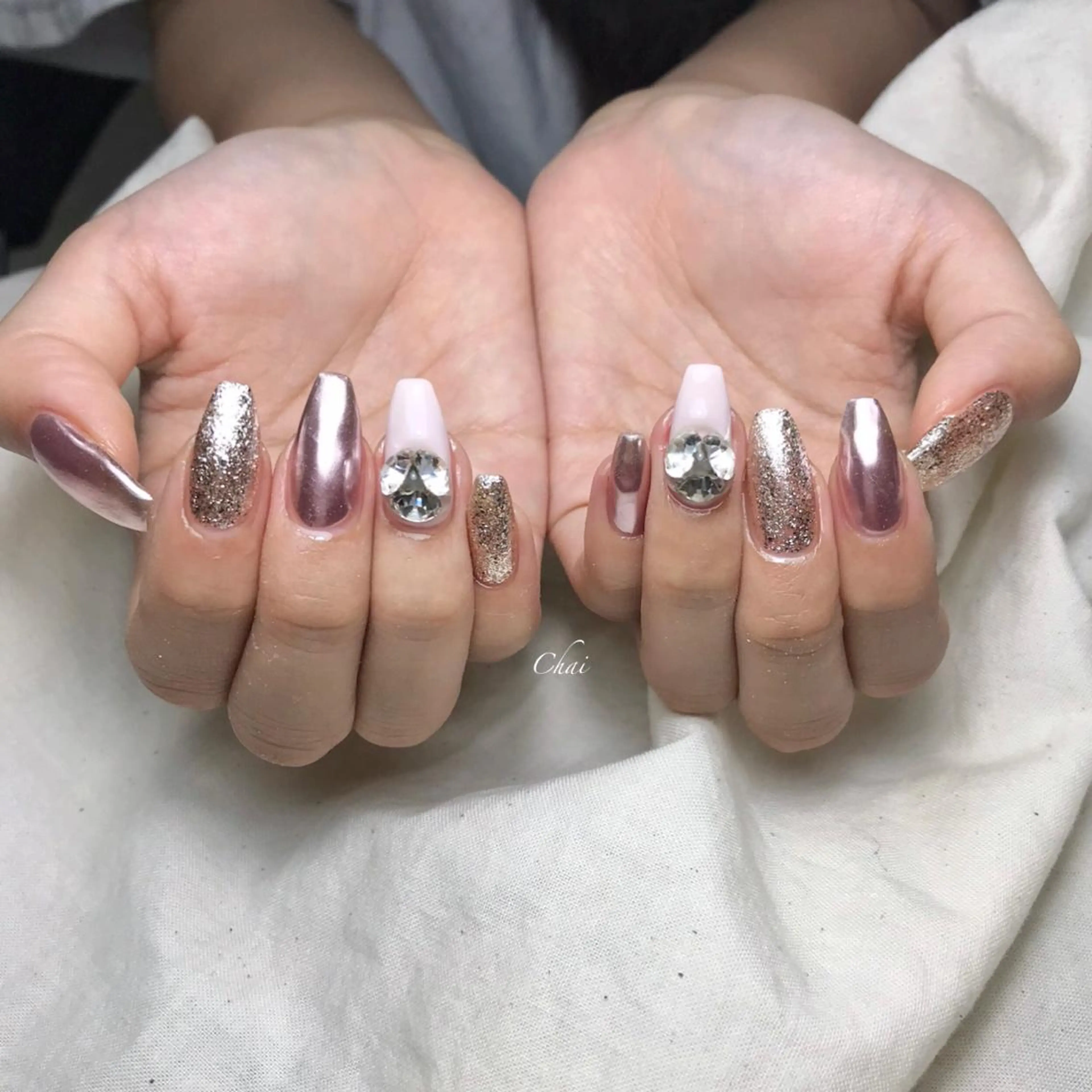 ネイル ミラーネイル ハンドネイル 💅chainail _aiのネイルデザイン