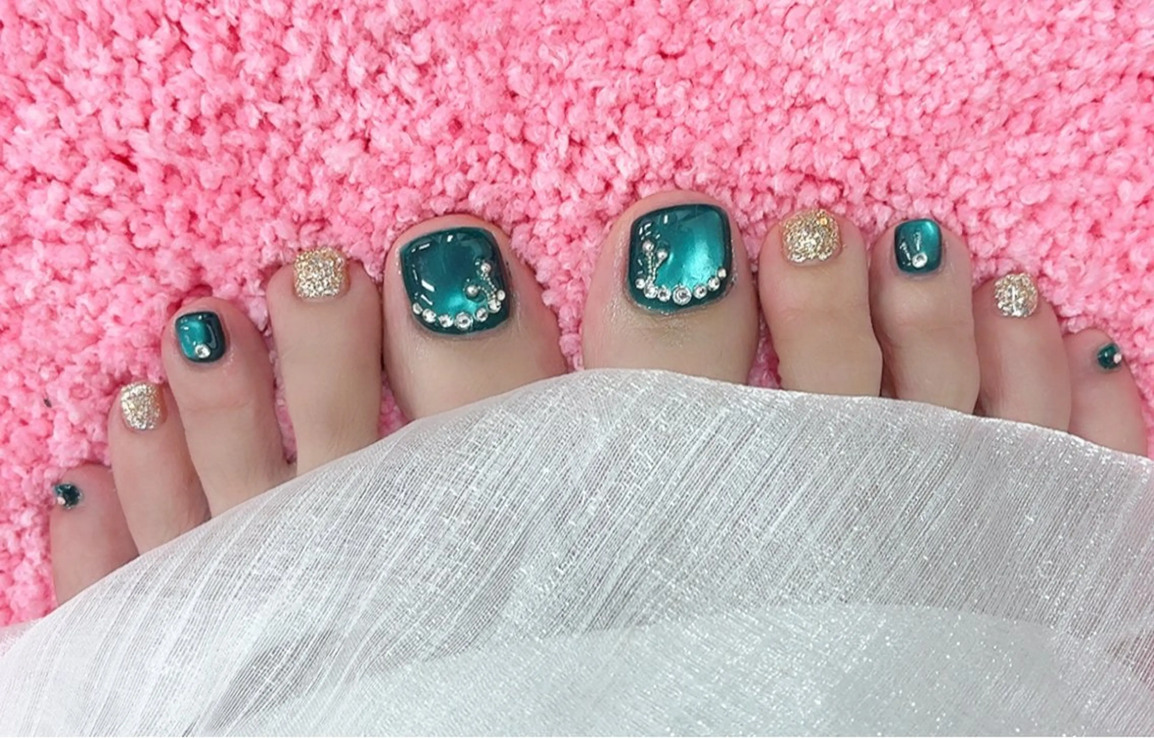 ネイル フットネイル 佐藤 依娜のネイルデザイン