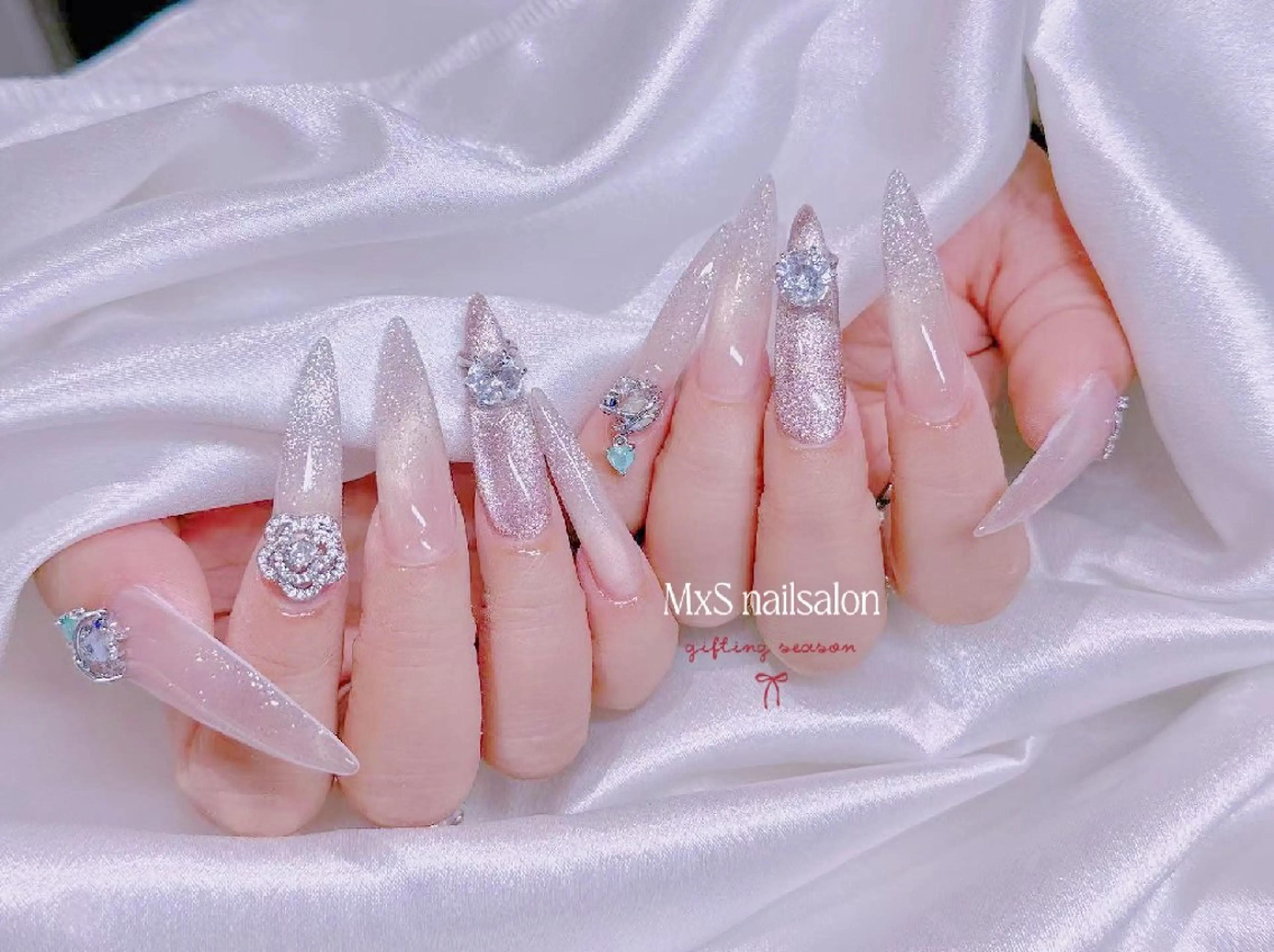 ネイル ジェルネイル 韓国ネイル ロングネイル マグネットネイル パラジェル ハンドネイル ハンドケア M×S Nail みなのネイルデザイン