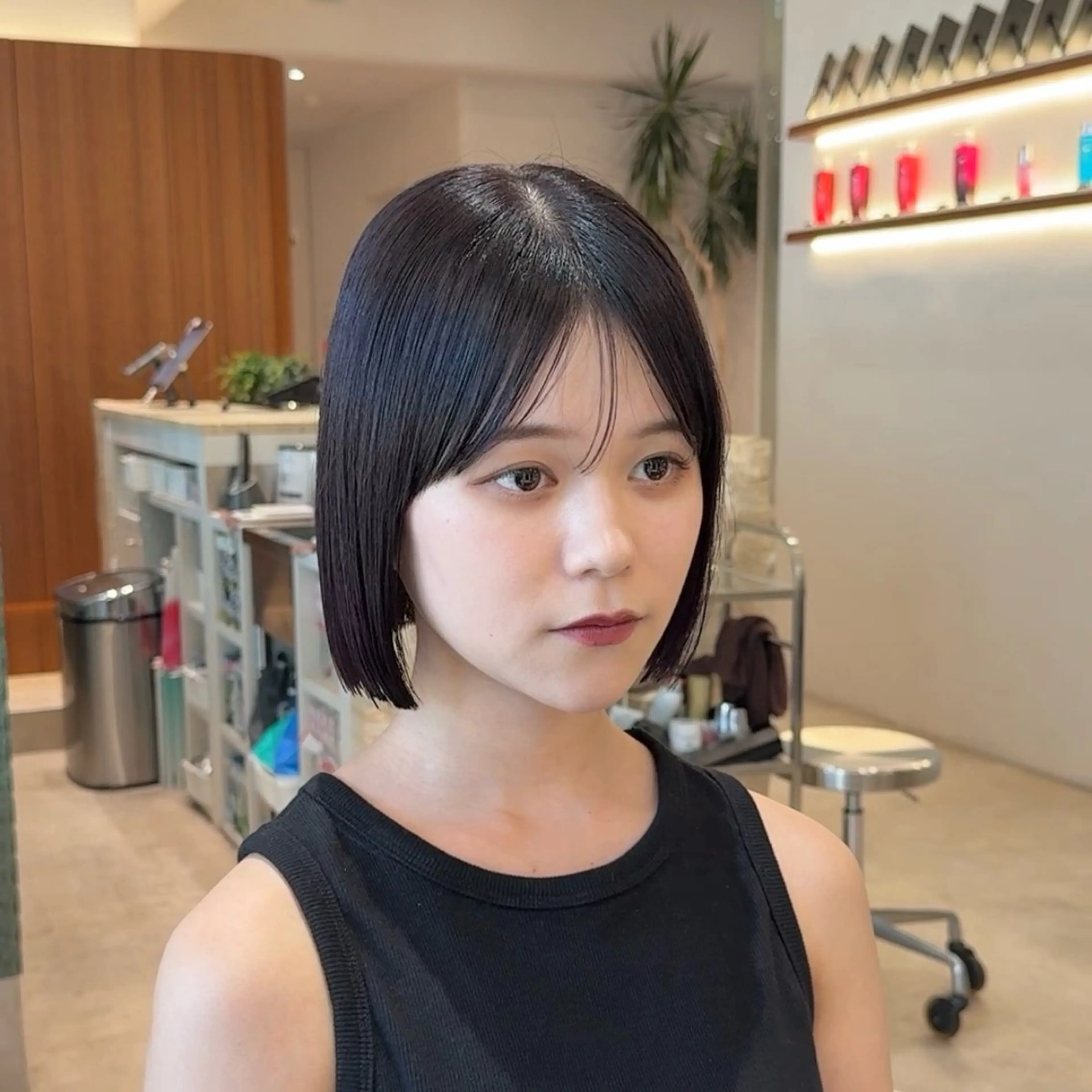 ミディアム 切りっぱなしボブ ショートボブ ボブレイヤー ボブ くびれヘア カット トリートメント 田中航平/渋谷ボブ/ レイヤーボブのヘアスタイル