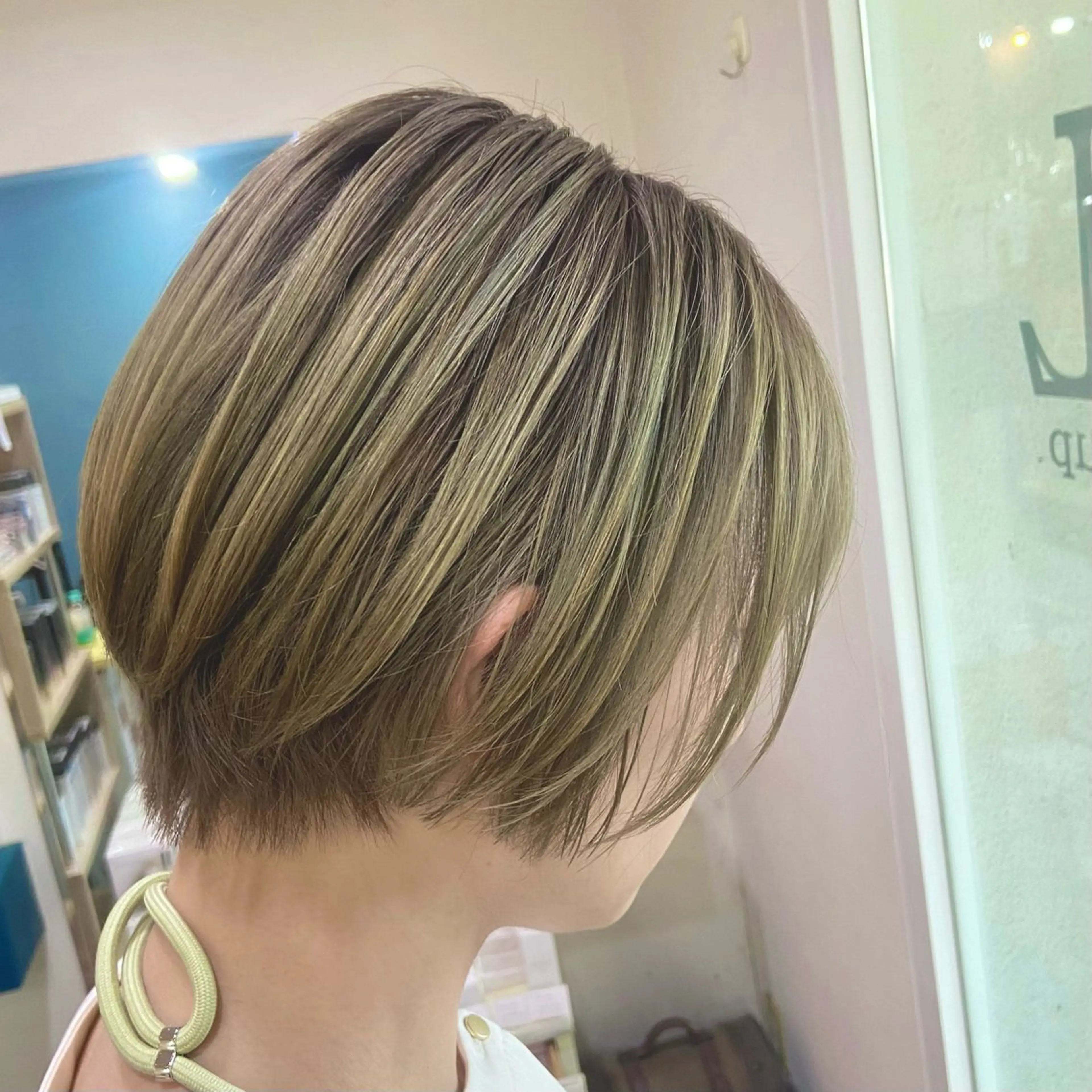 ショート カラー 髪質改善/透明感 カラー/西川奈穂のヘアスタイル