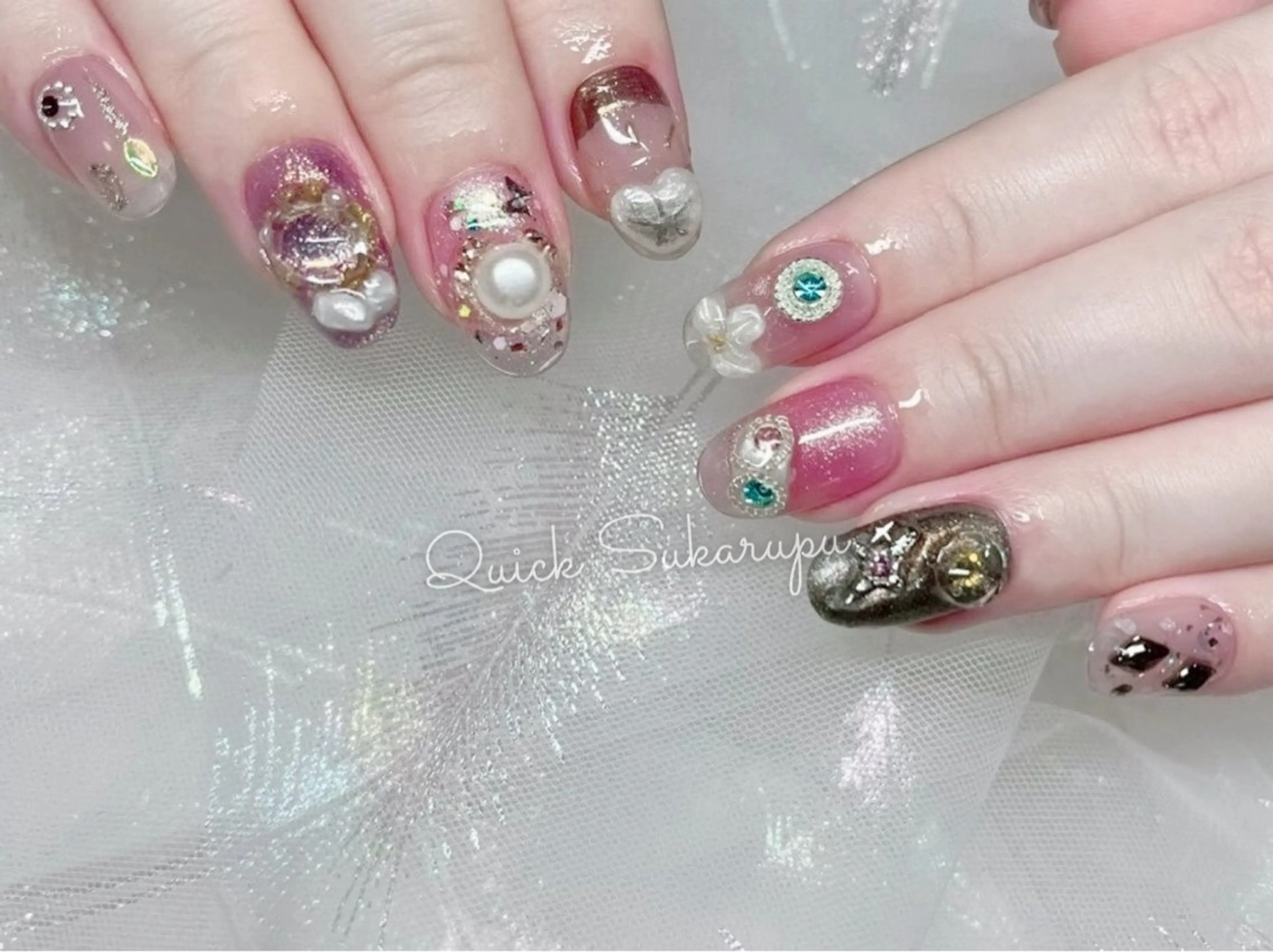 ミディアム ハンドネイル Quick Sukarupuのネイルデザイン