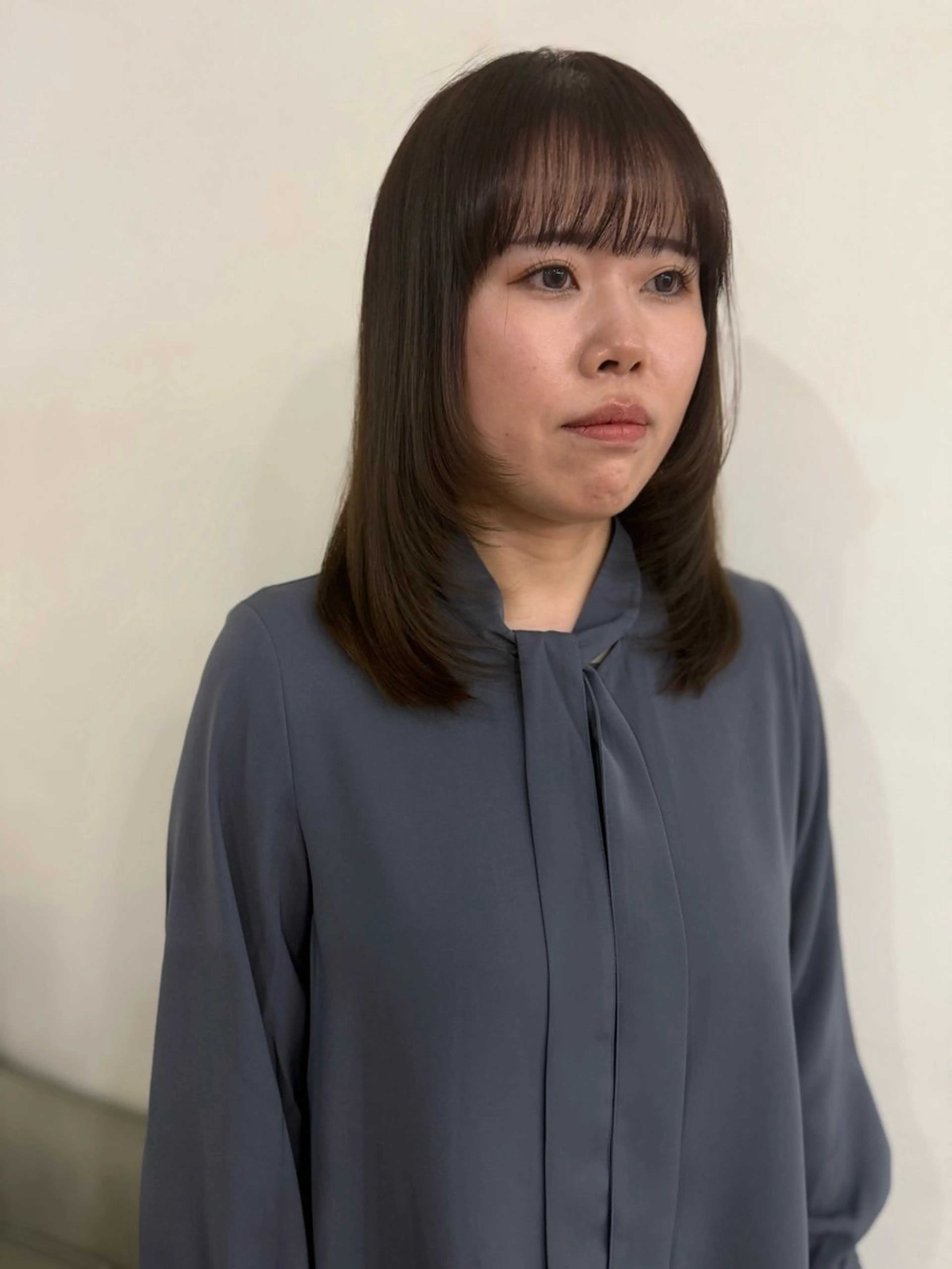 ミディアム Rinka/レイヤー /透明感カラーのヘアスタイル