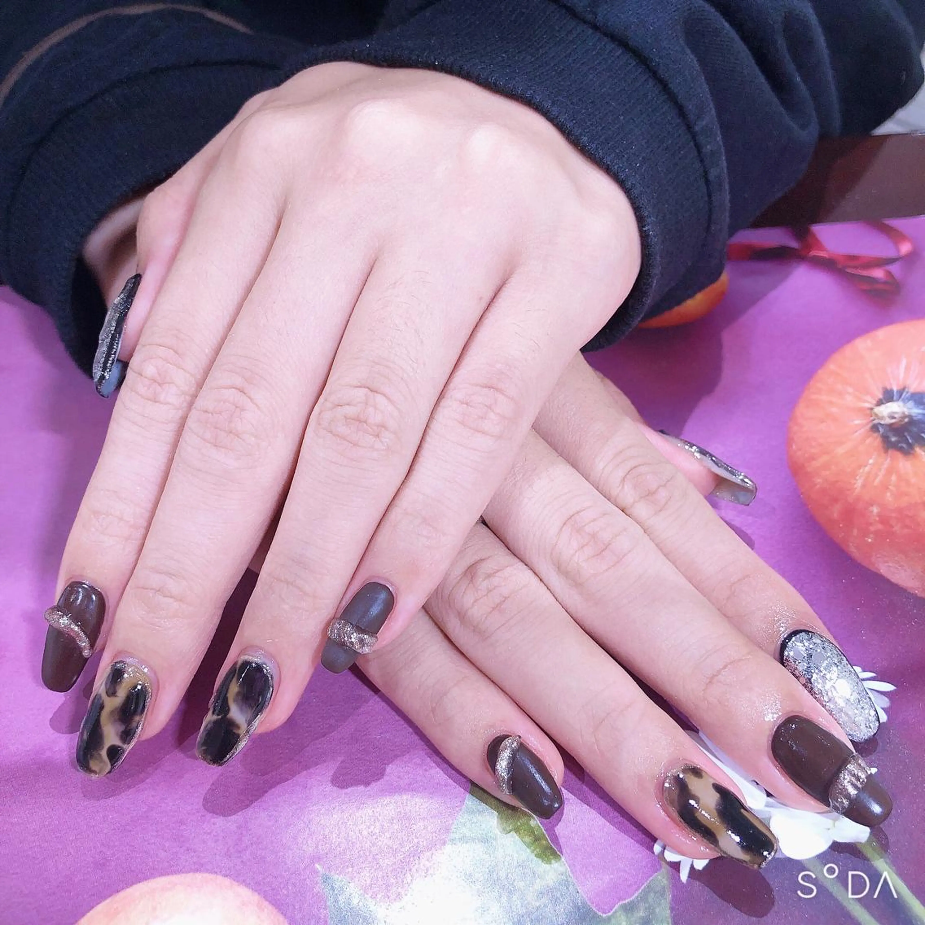 ネイル ニュアンスネイル ハンドネイル 吉野✨ ネイルデザイナー✨のネイルデザイン