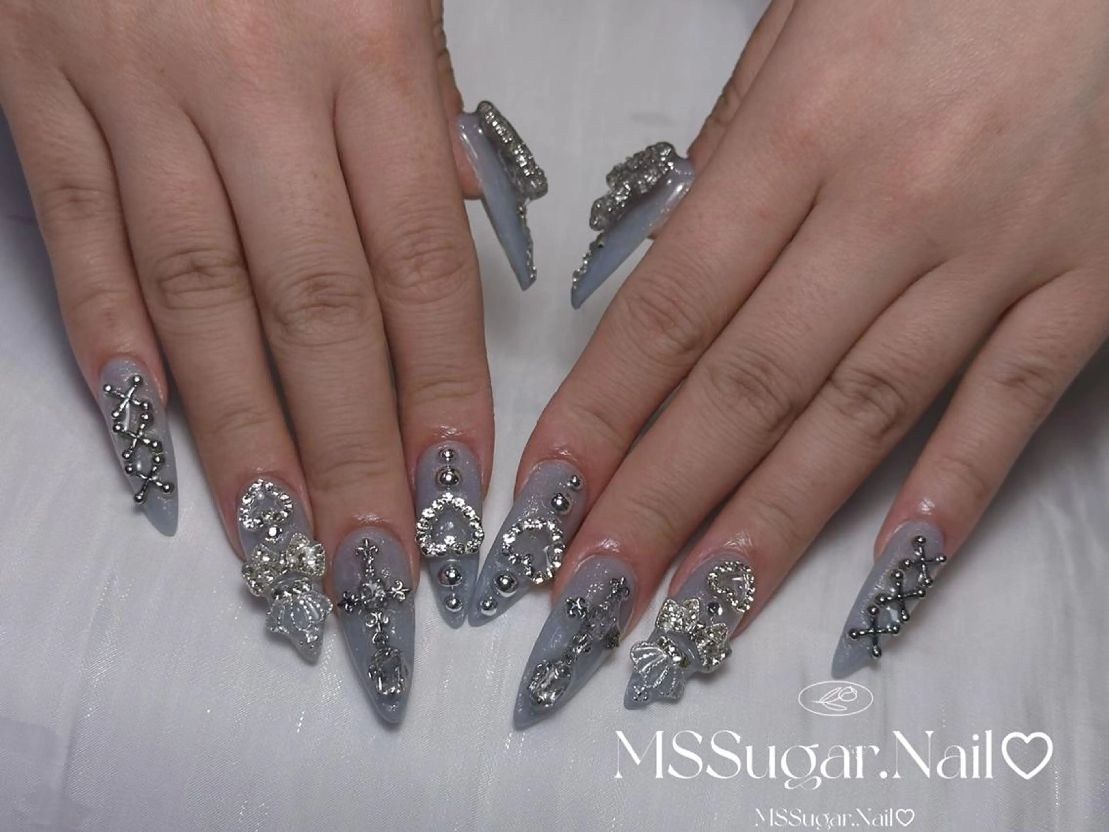 ネイル ハロウィン ロングネイル マグネットネイル スカルプネイル ネイルチップ MSSugar Nailのネイルデザイン